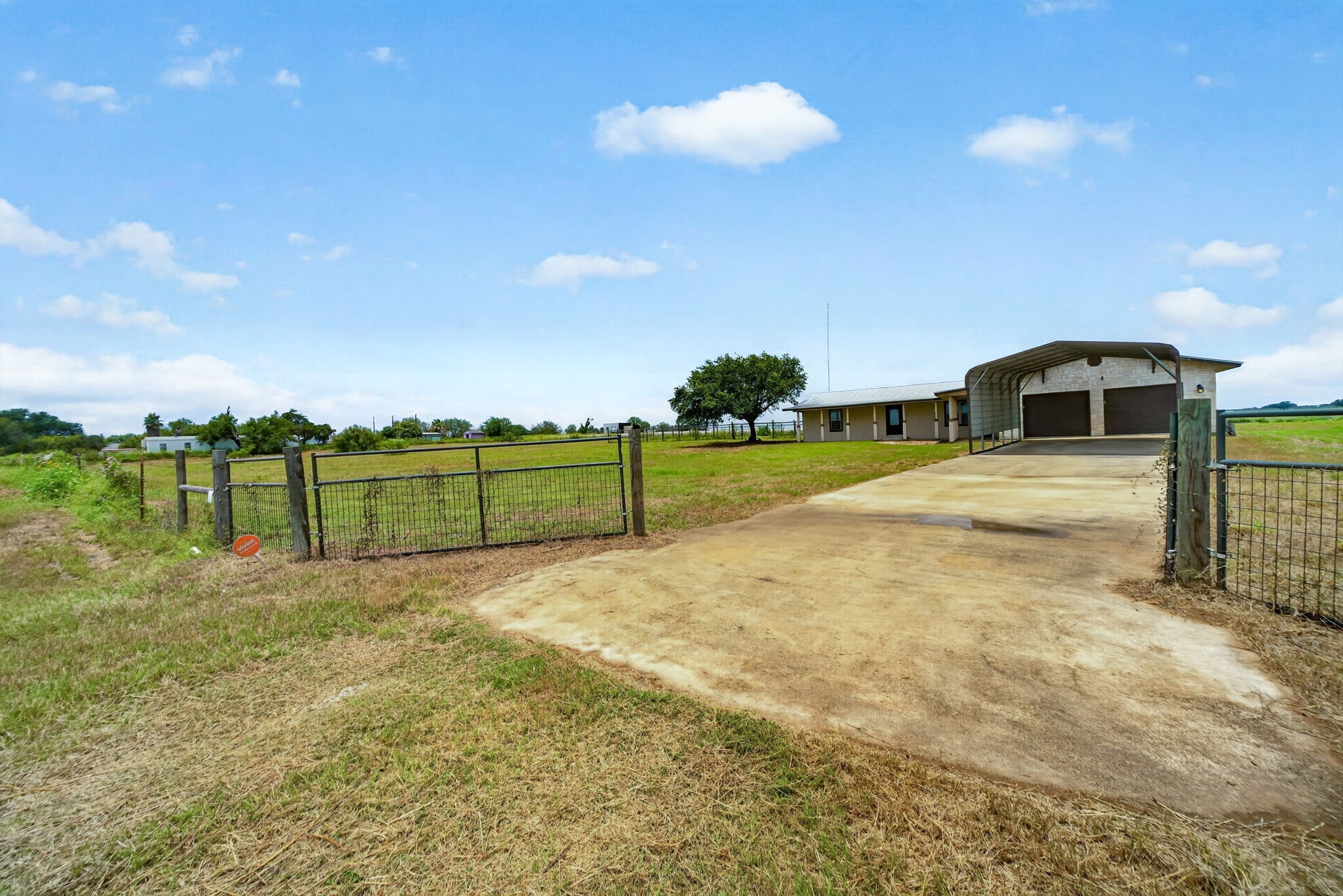 4044 W FM 476, Poteet, TX for Sale