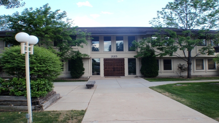 225 E Cheyenne Mountain Blvd, Colorado Springs, CO for Rent