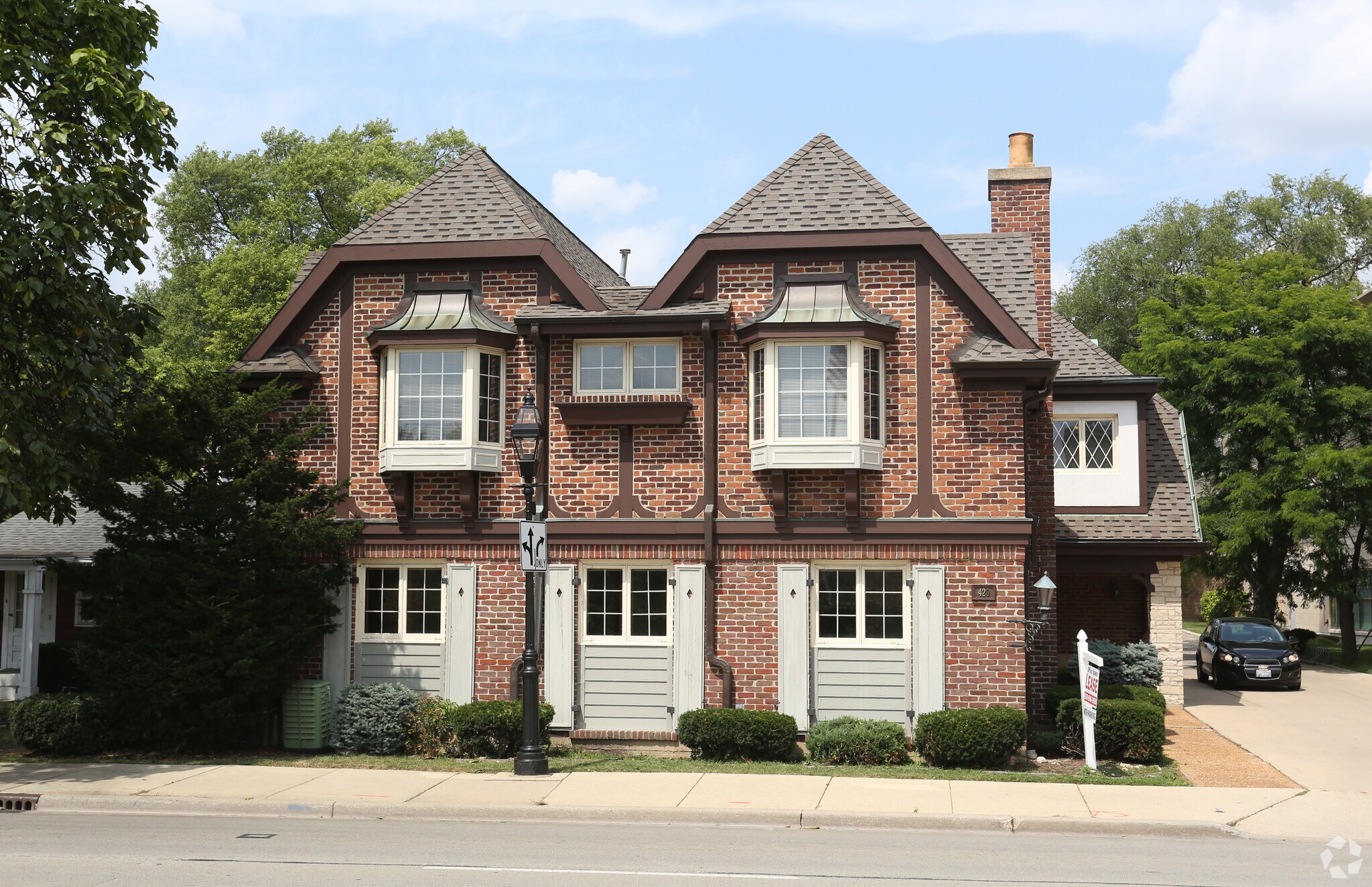 420 Pennsylvania Ave, Glen Ellyn, IL for Sale