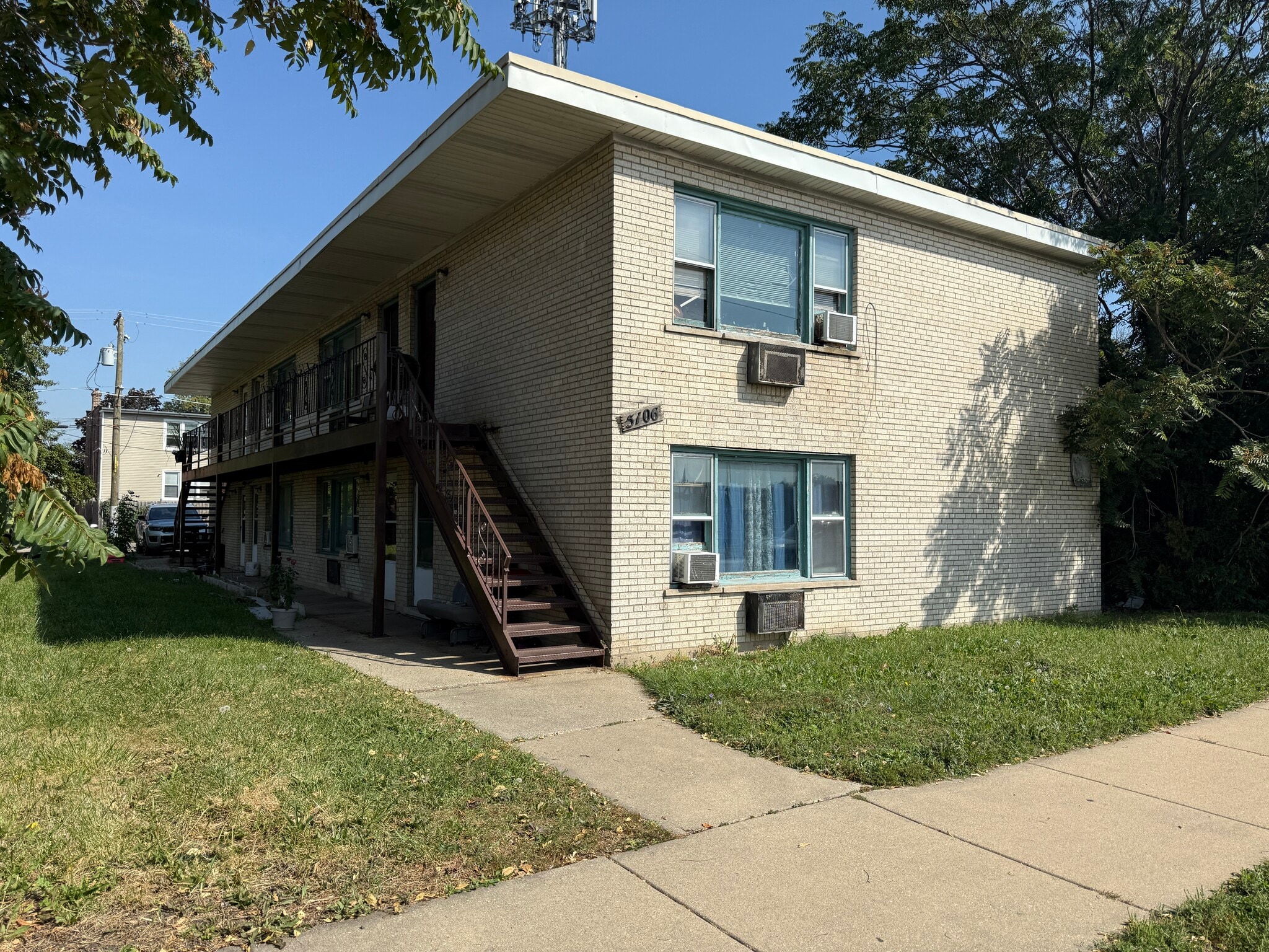 5106 W 26th St, Cicero, IL for Sale