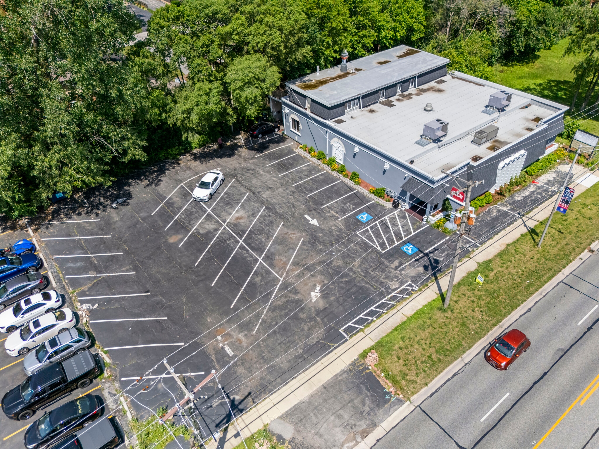 10140 S Roberts Rd, Palos Hills, IL for Sale