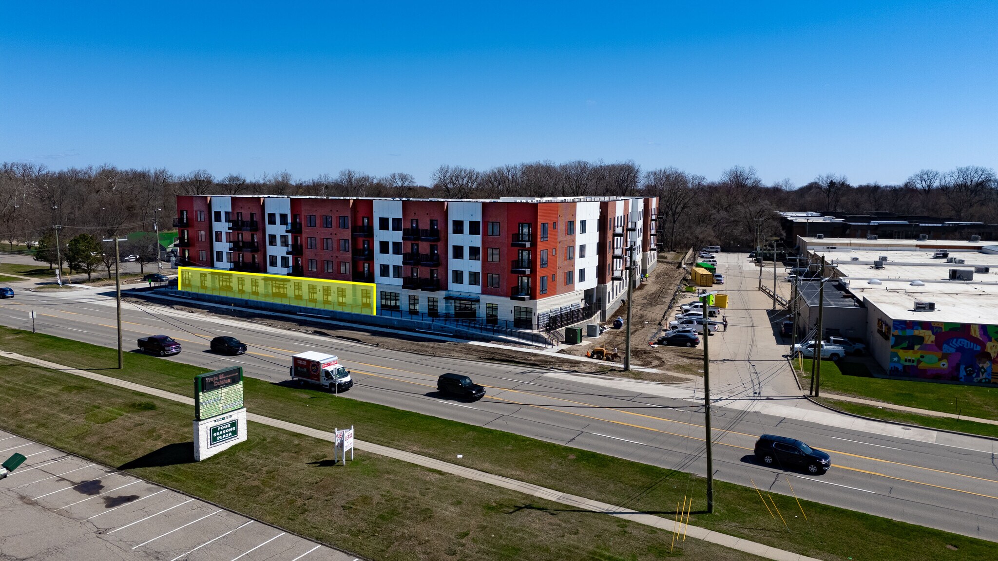 43700 Van Dyke Ave, Sterling Heights, MI for Rent