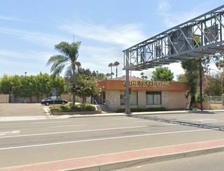 Santa Ana, CA Retail - 940 Grand Ave