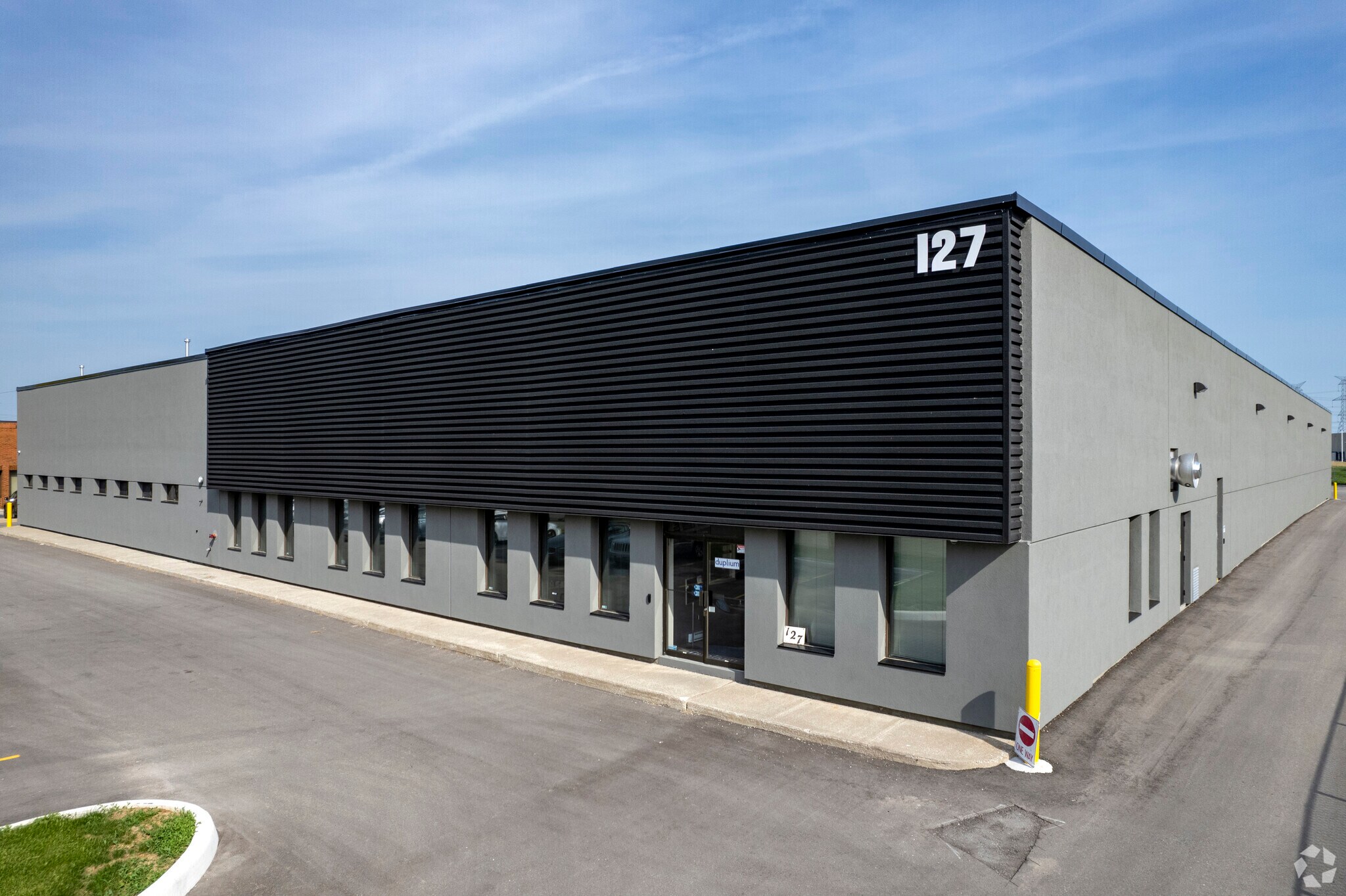 127 Jardin Dr, Concord, ON for Rent