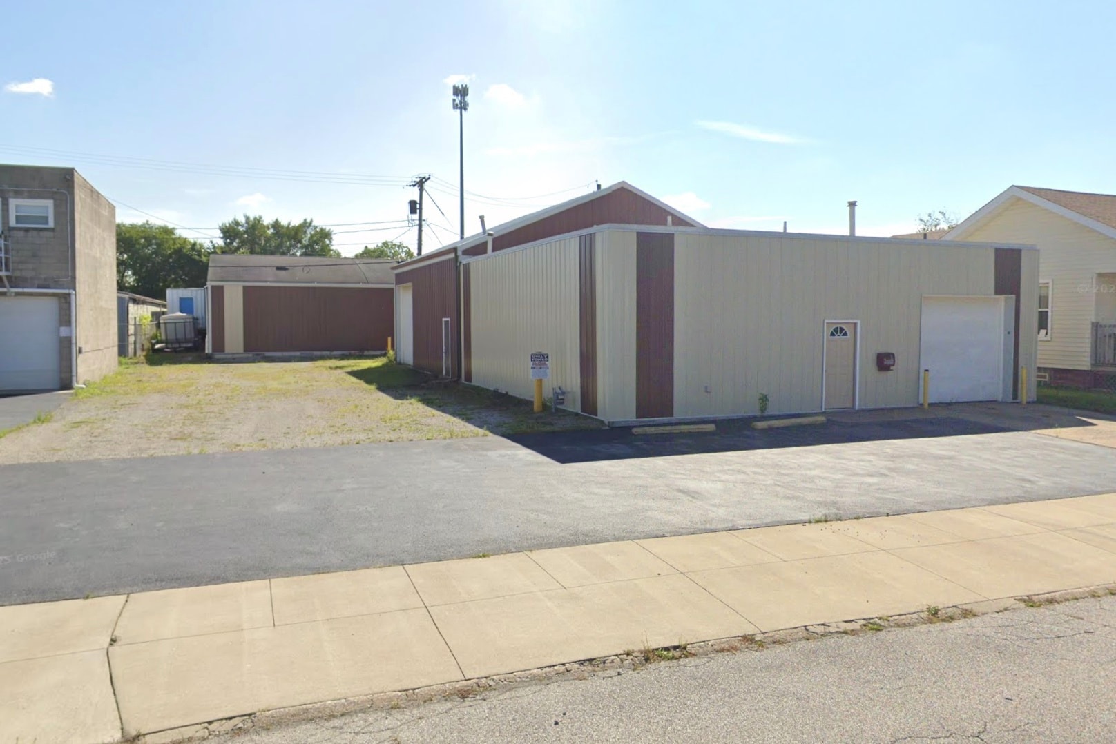 158 Woodbury St, Elyria, OH for Sale