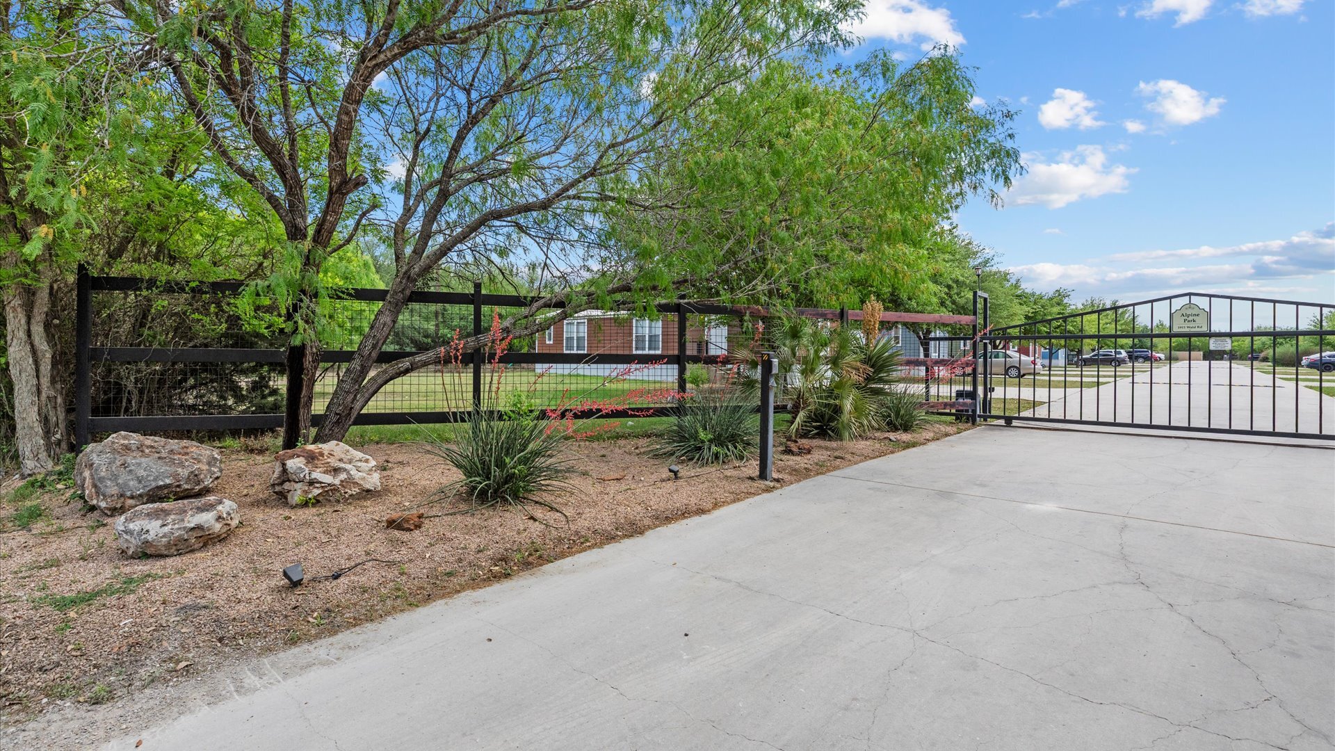 1911 Wald Rd, New Braunfels, TX for Sale