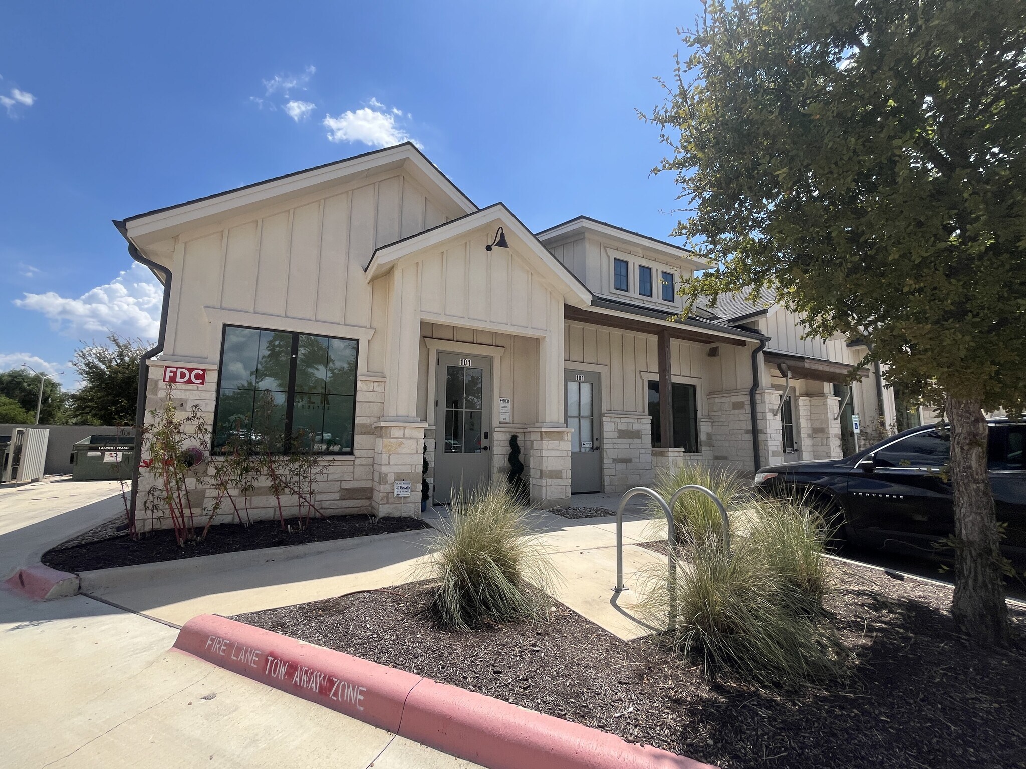 700 Market St, Cedar Park, TX for Rent