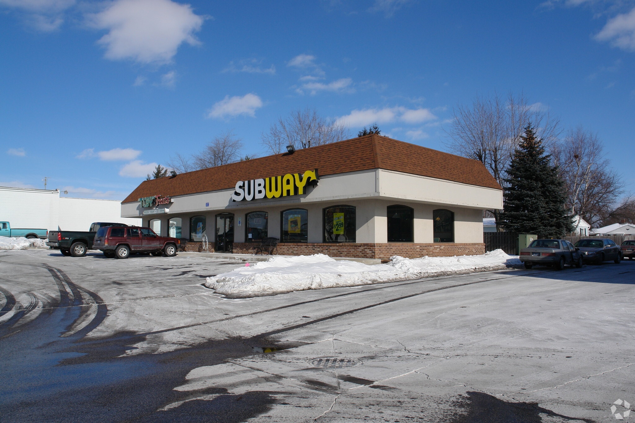 327 N Main St, Frankenmuth, MI for Rent