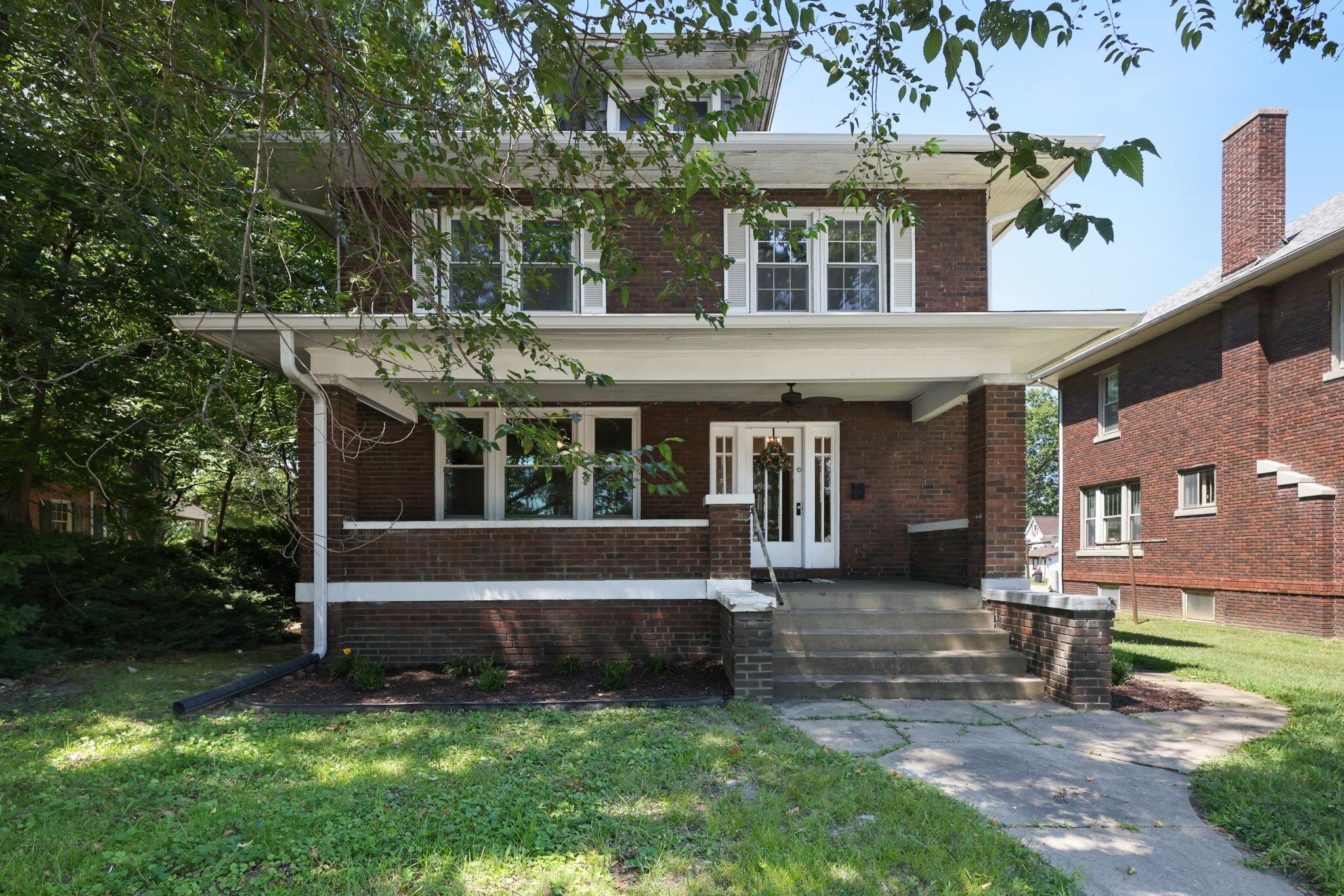 401 S Buchanan St, Edwardsville, IL for Sale