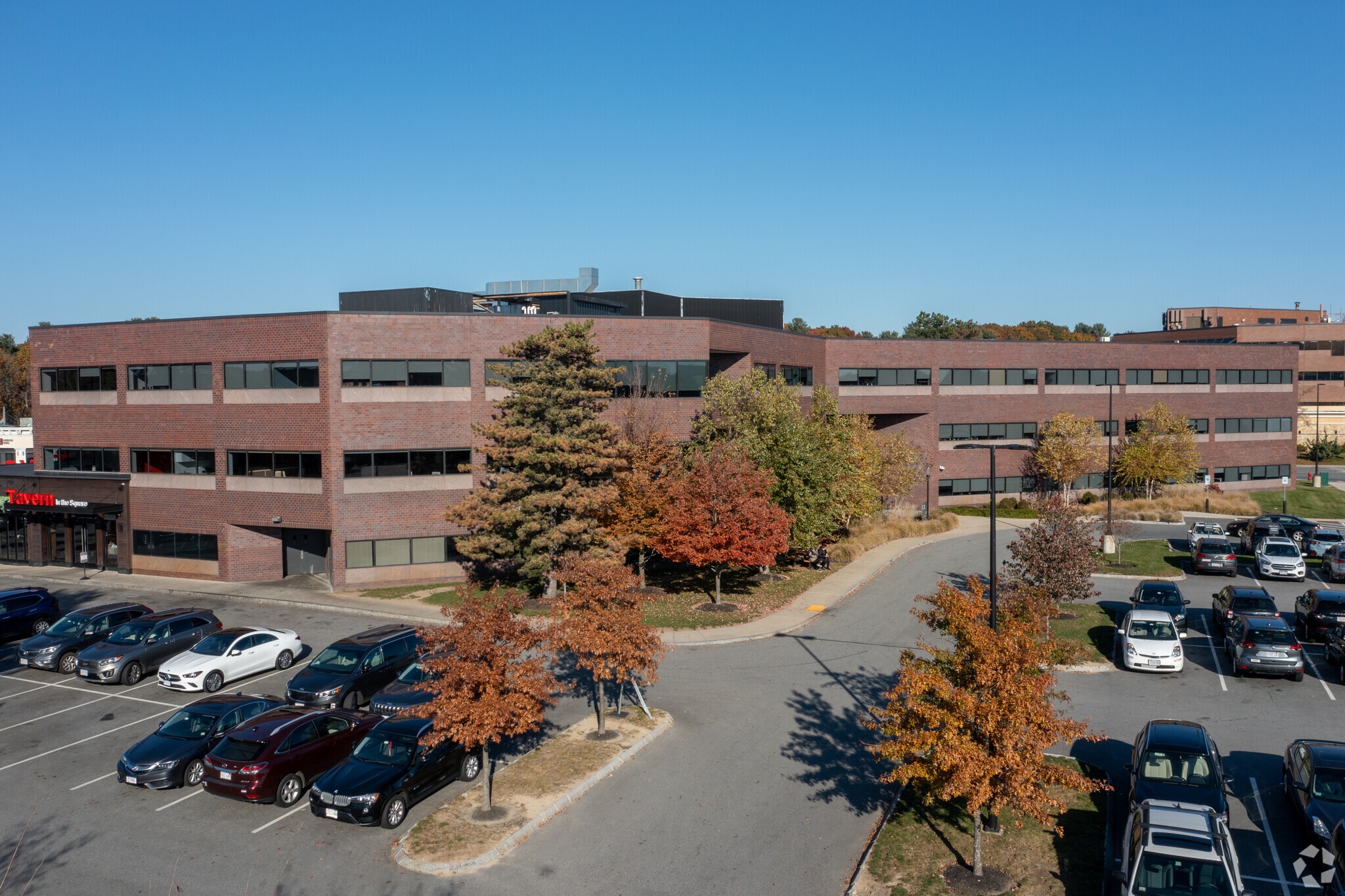 100 District Ave, Burlington, MA for Rent