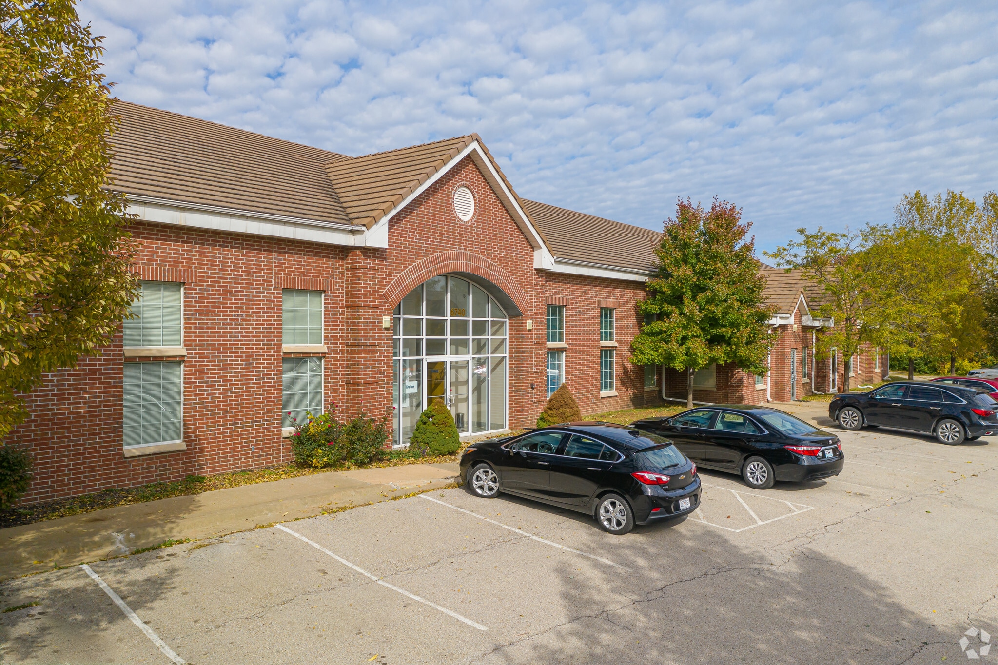 6740 W 121st St, Overland Park, KS for Rent