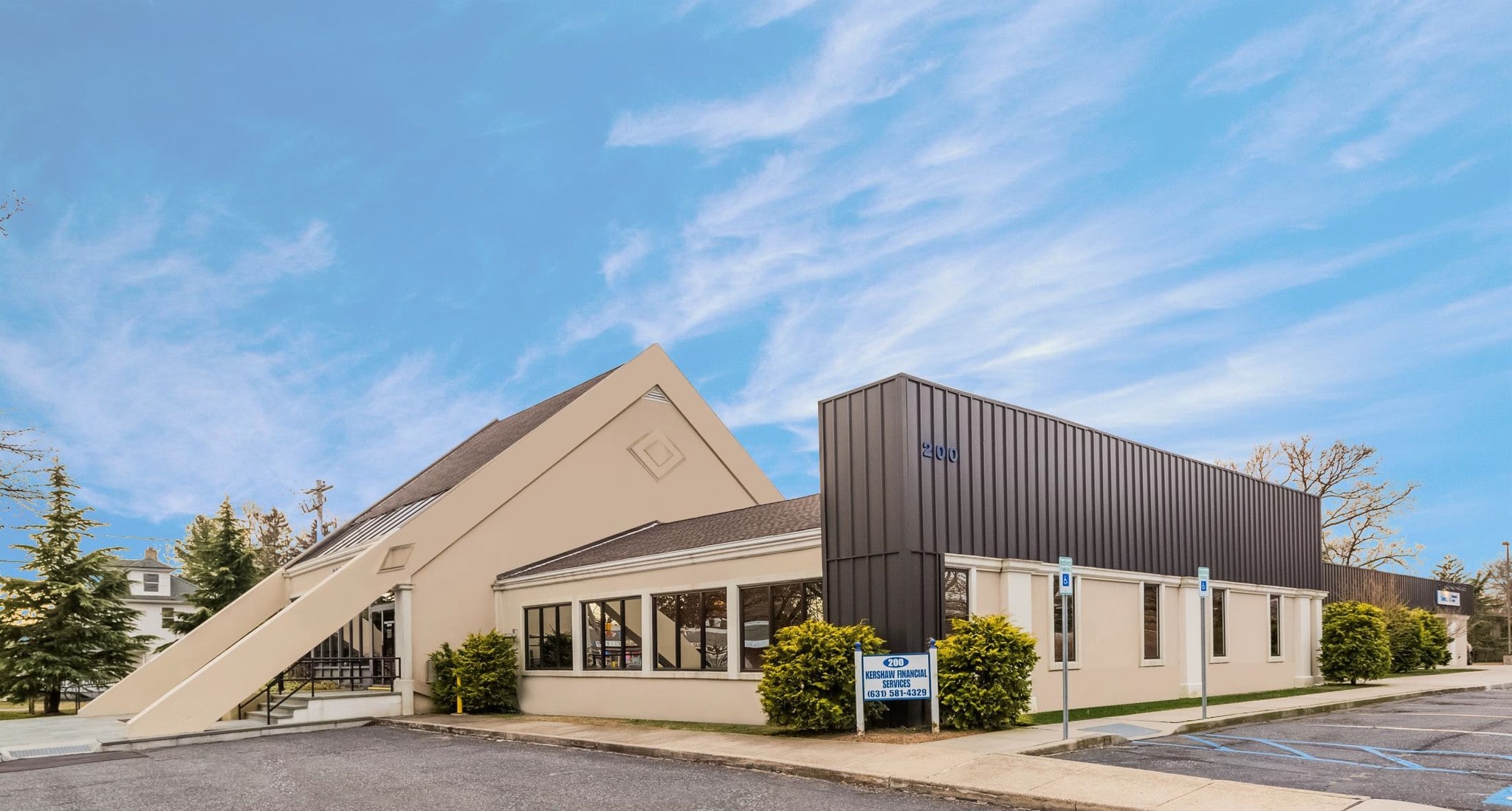 200 Carleton Ave, East Islip, NY for Rent