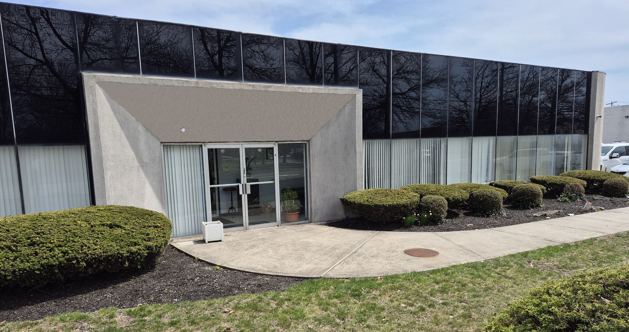 1881 Lakeland Ave, Ronkonkoma, NY for Rent