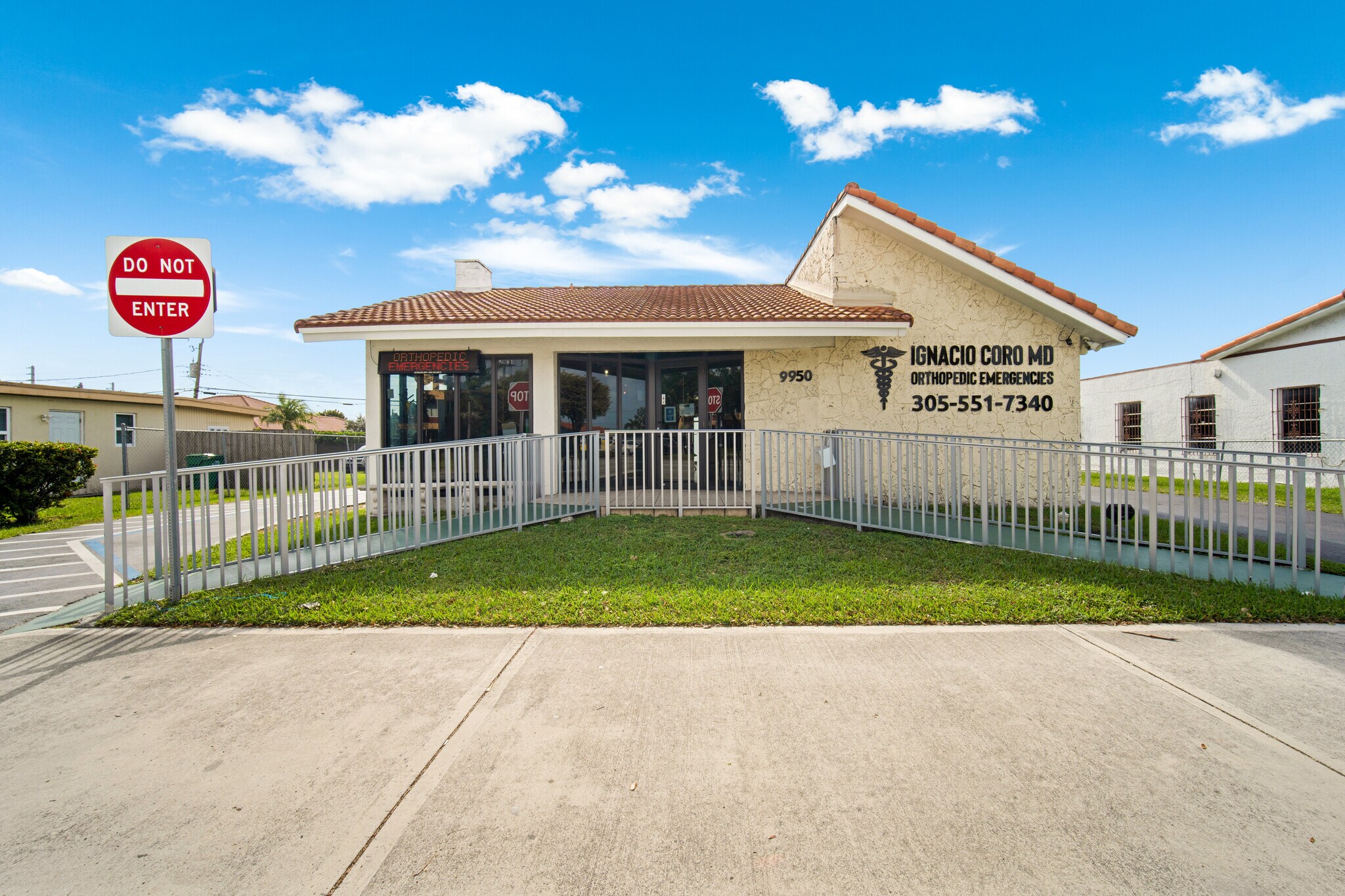 9950 40th St, Miami, FL for Sale