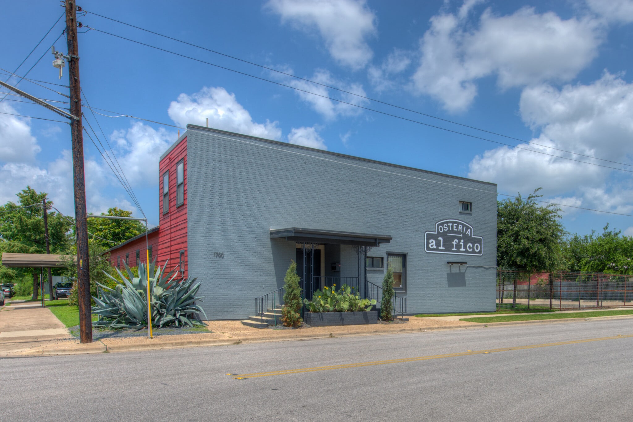 1700 E 2nd St, Austin, TX for Sale
