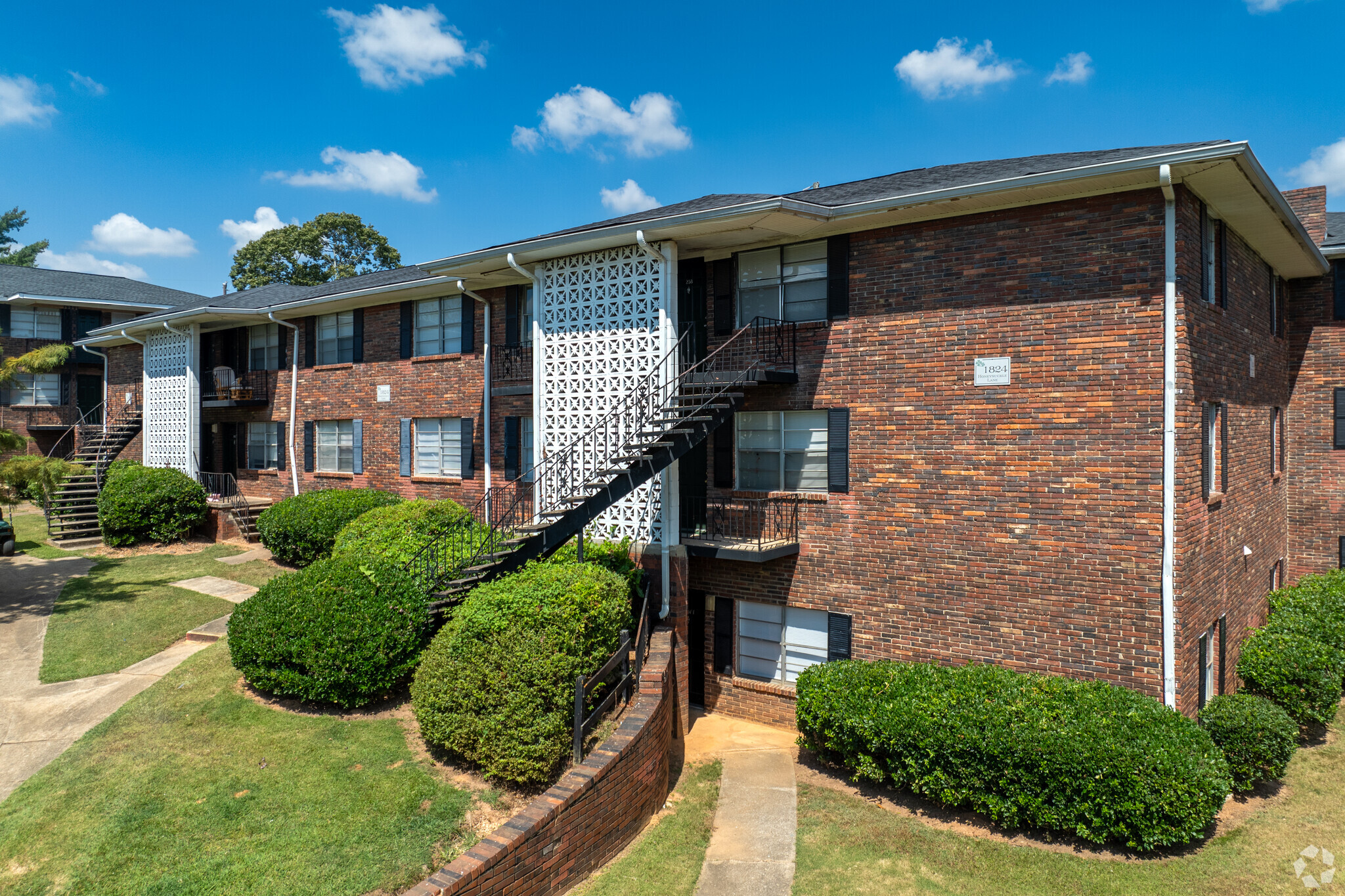 1988 Plaza Ln SW, Atlanta, GA for Sale