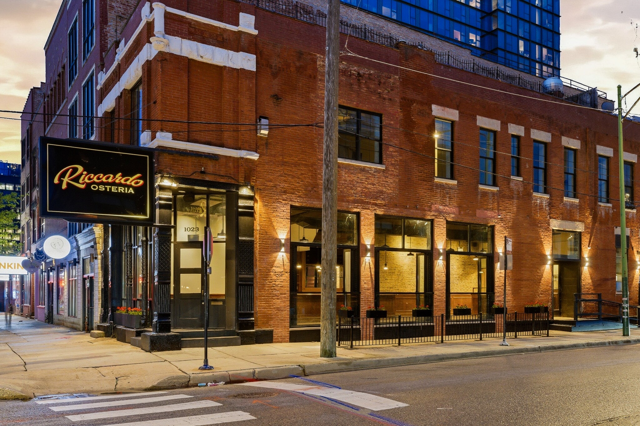 1023 W Lake St, Chicago, IL for Rent