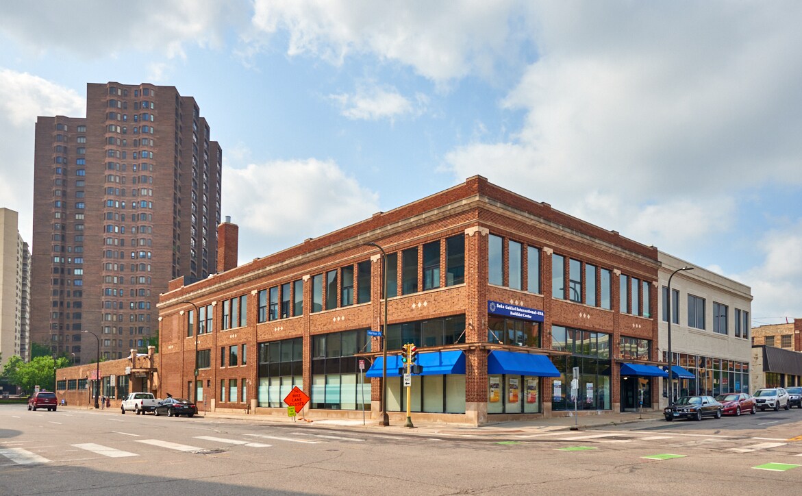 1201 Harmon Pl, Minneapolis, MN for Rent