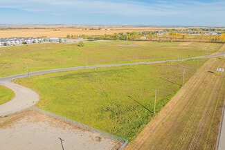 High River, AB Commercial - 170 24 St NE