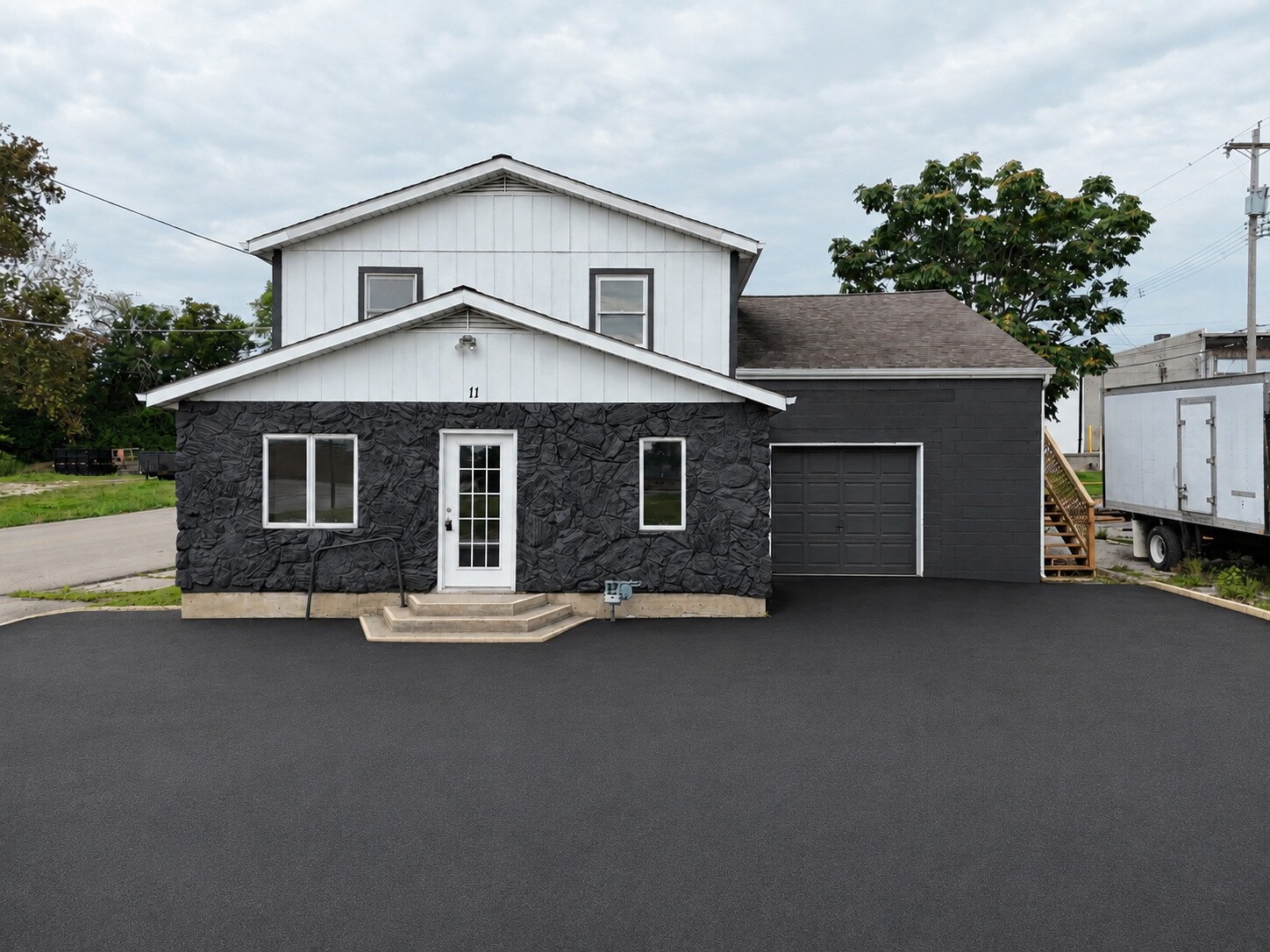 11 S 2nd St, Festus, MO for Sale