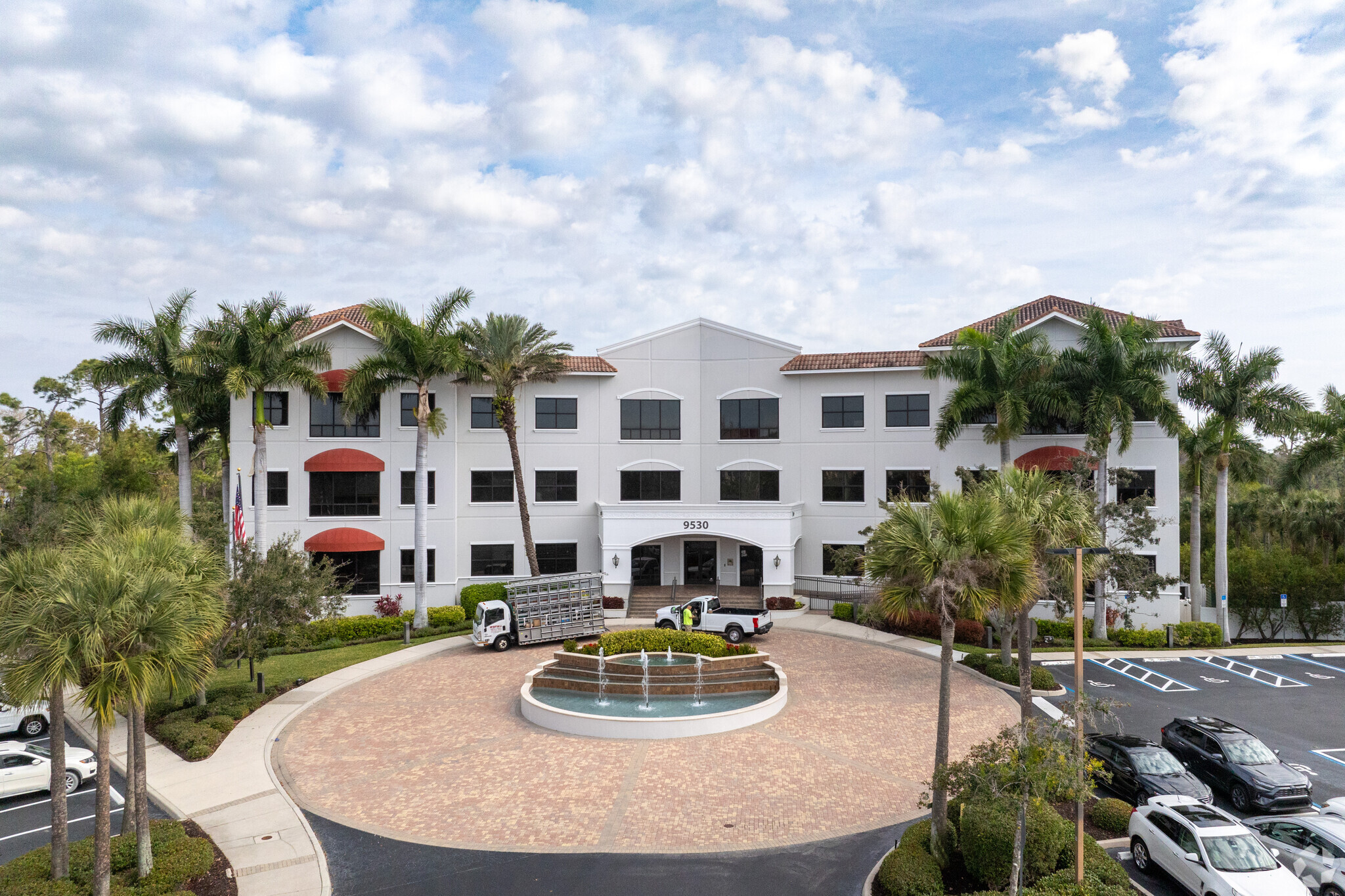 9530 Marketplace Rd, Fort Myers, FL for Rent