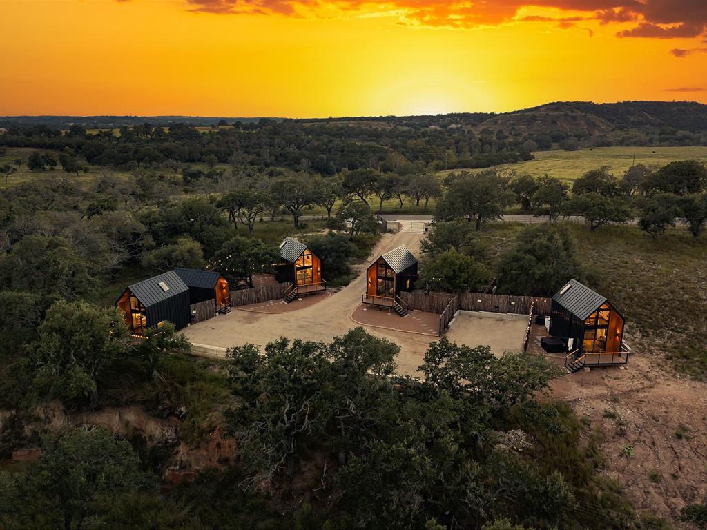 1956 Loudon Rd, Fredericksburg, TX for Sale