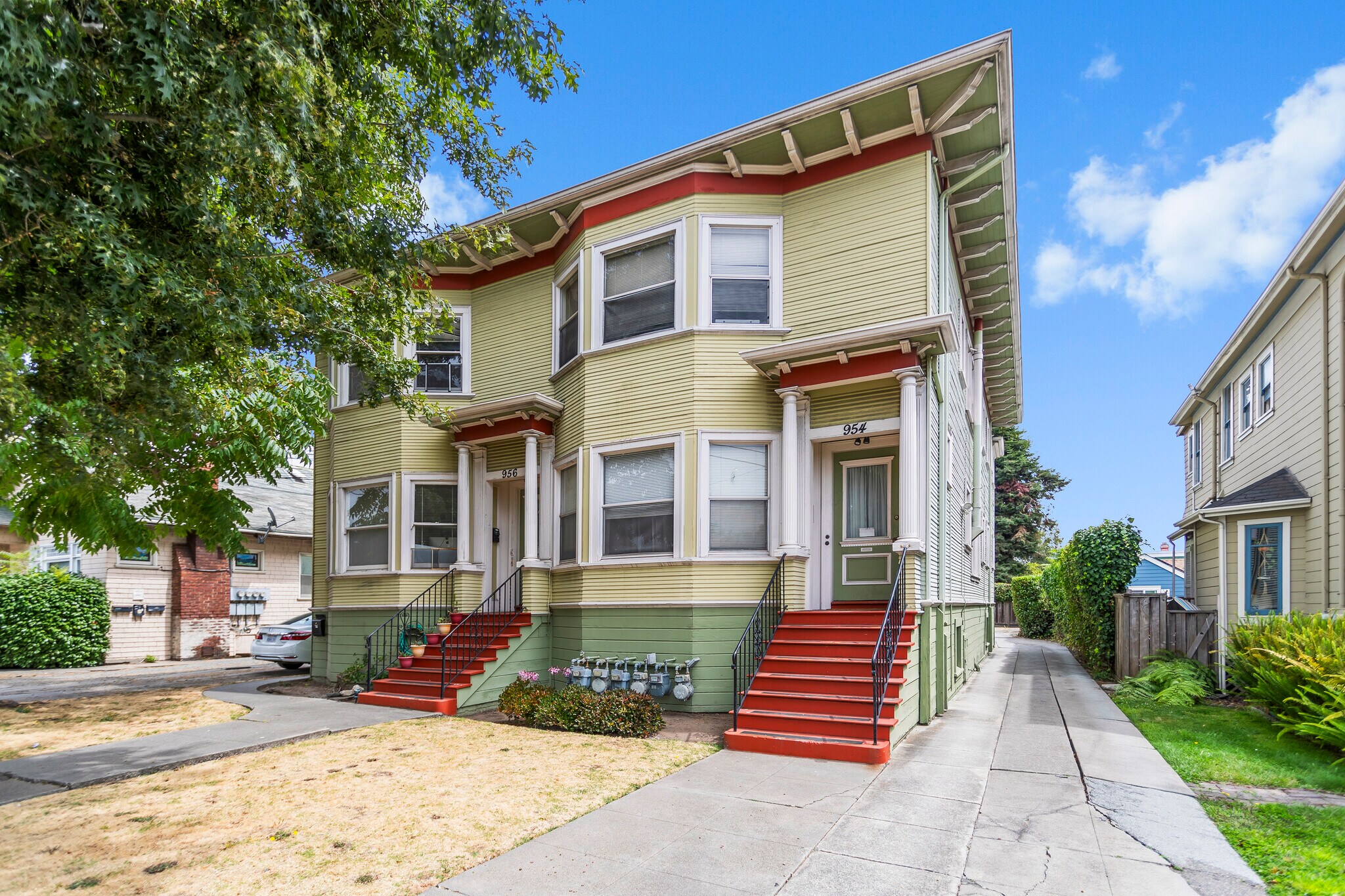 954 Park St, Alameda, CA for Sale