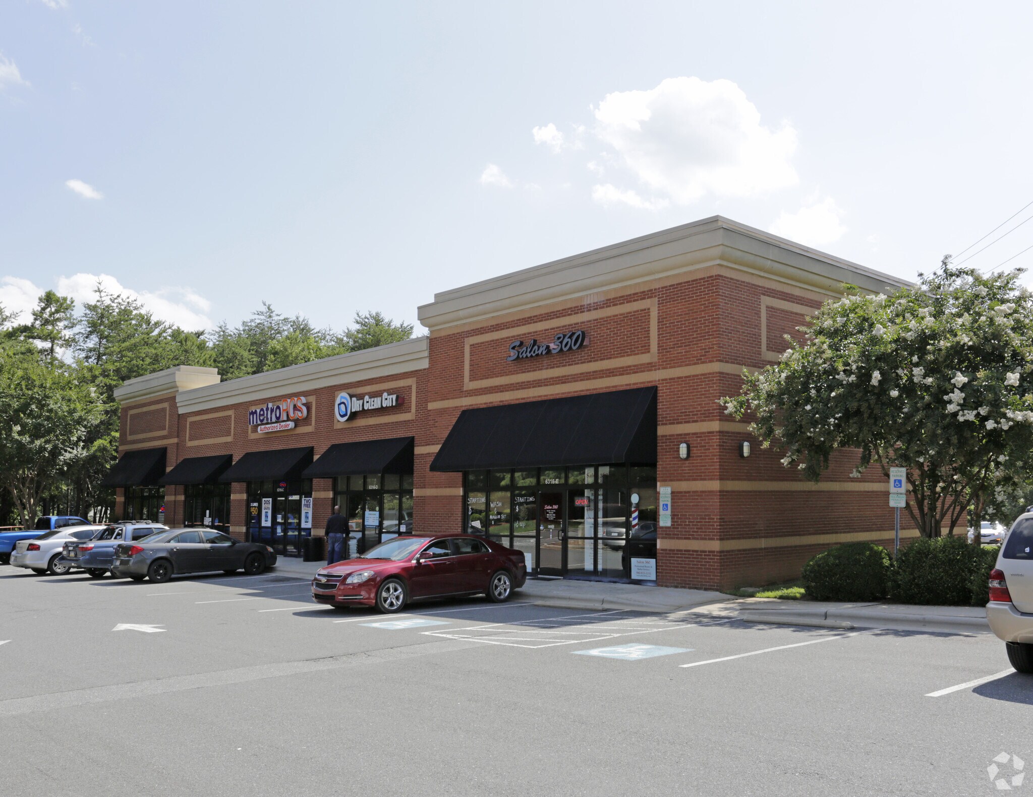 6316 W Sugar Creek Rd, Charlotte, NC for Rent