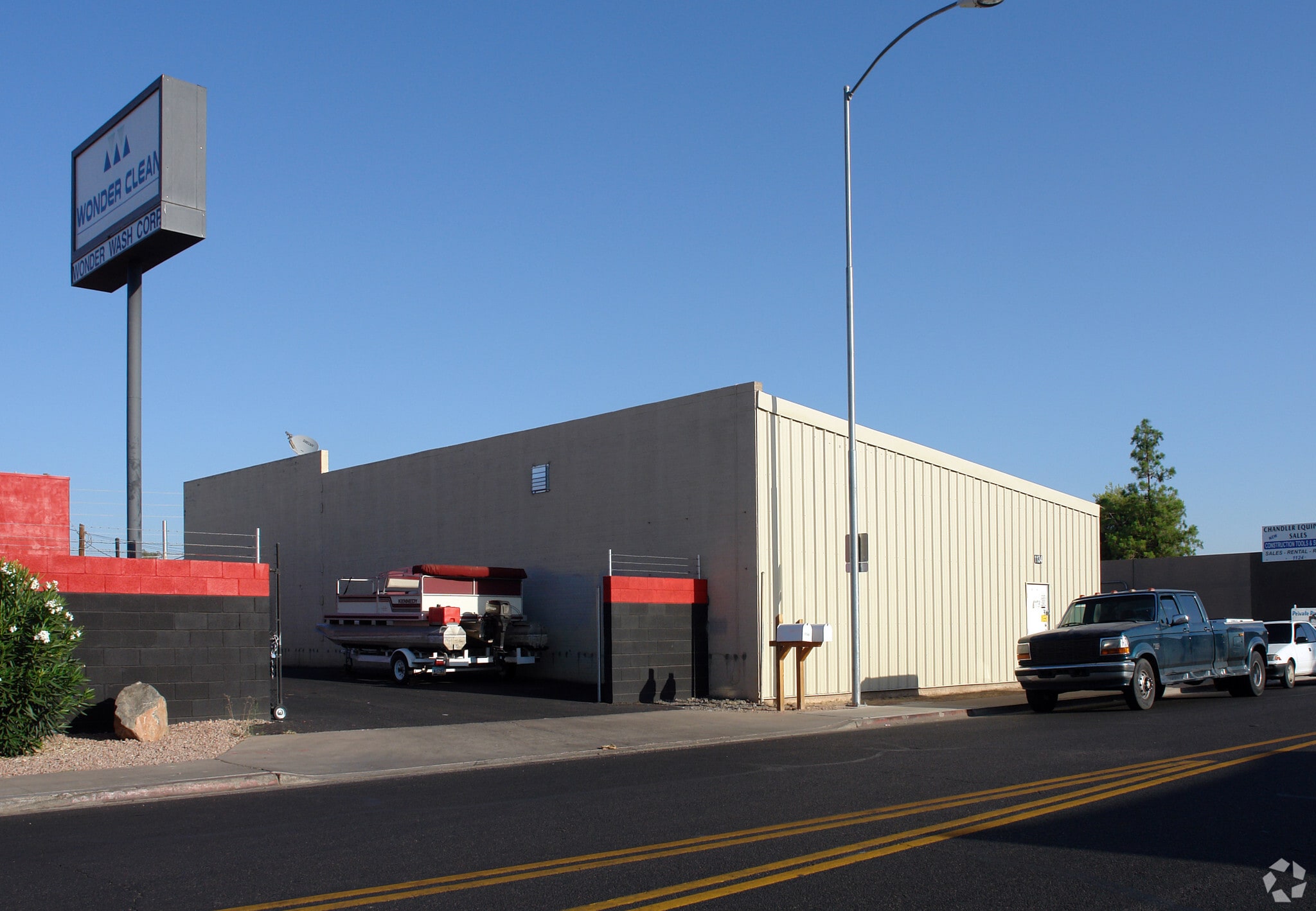 1134 S Center St, Mesa, AZ for Rent