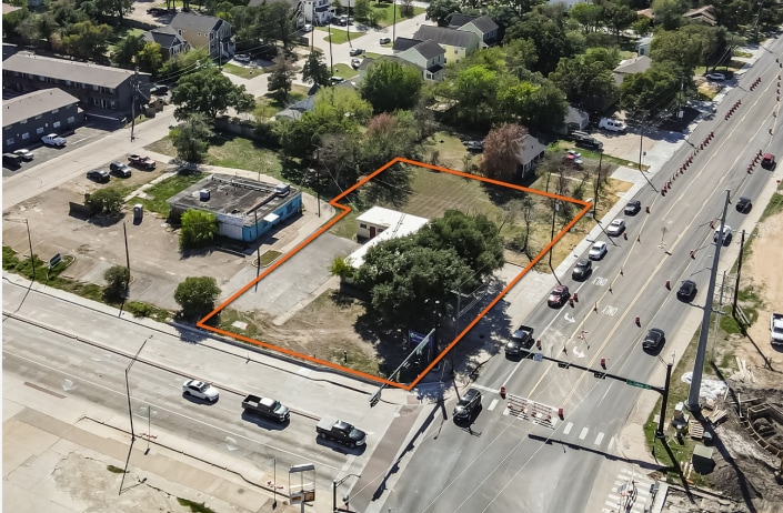 101 W Villa Maria Rd, Bryan, TX for Sale