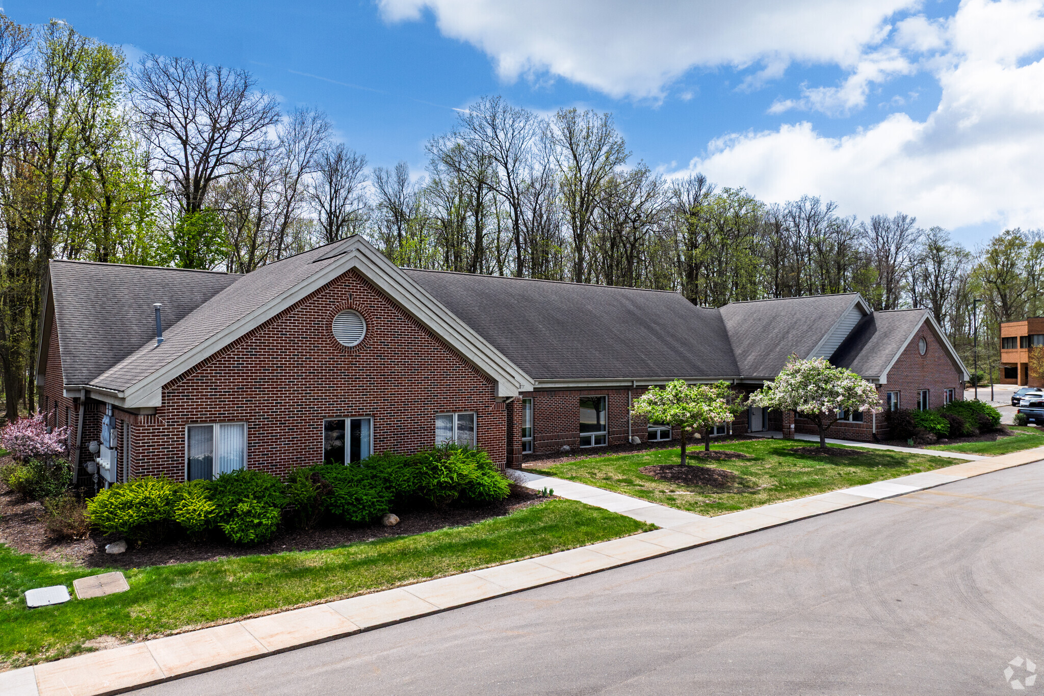 2479 Woodlake Cir, Okemos, MI for Rent