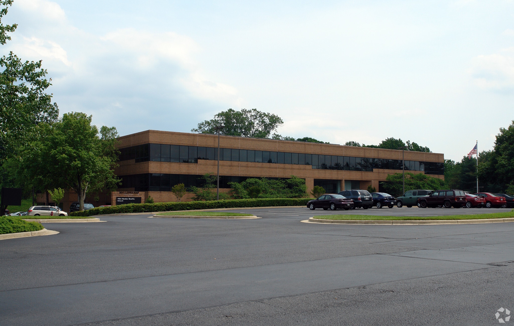 900 Clopper Rd, Gaithersburg, MD for Sale