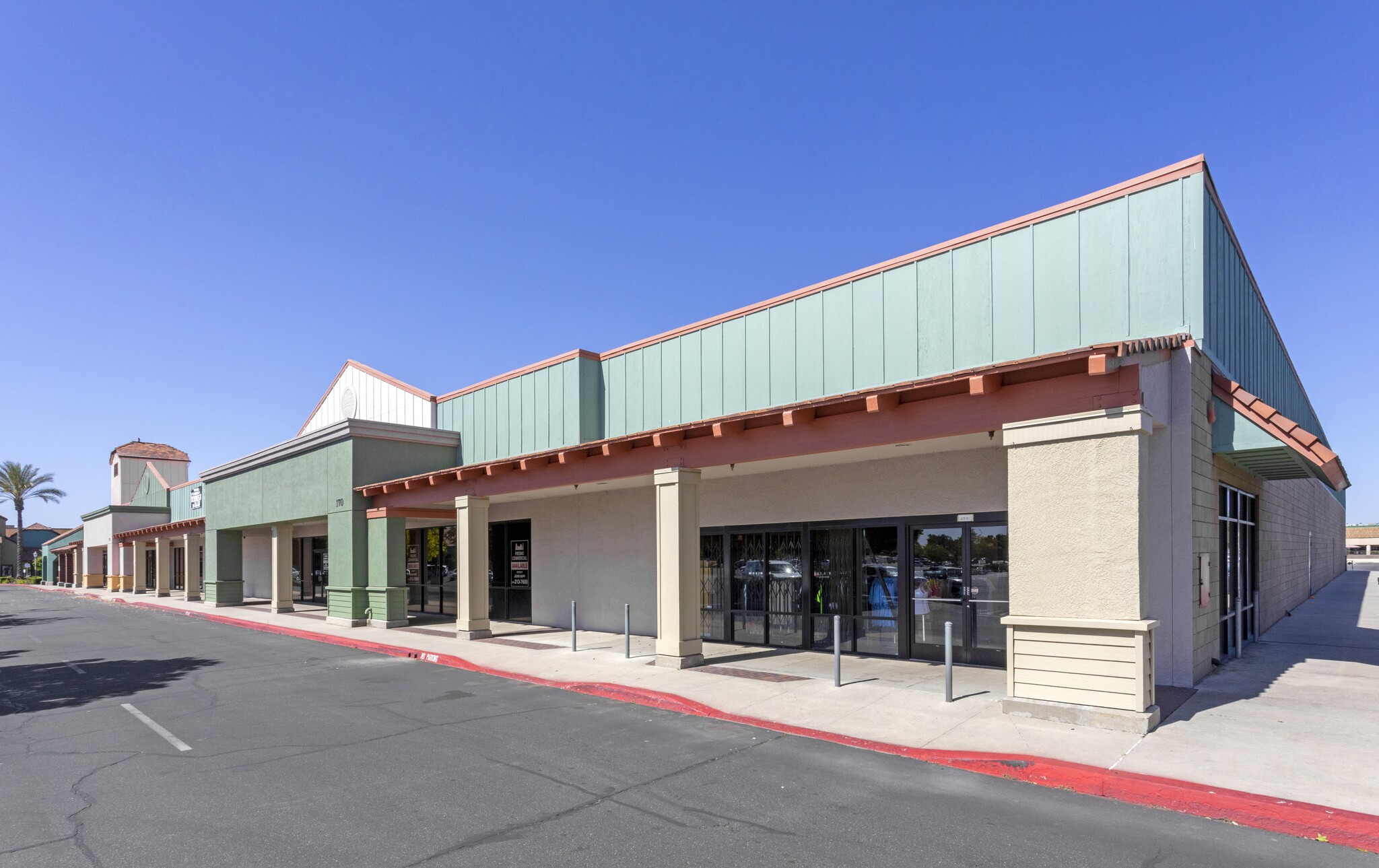 170 W Shaw Ave, Clovis, CA for Rent