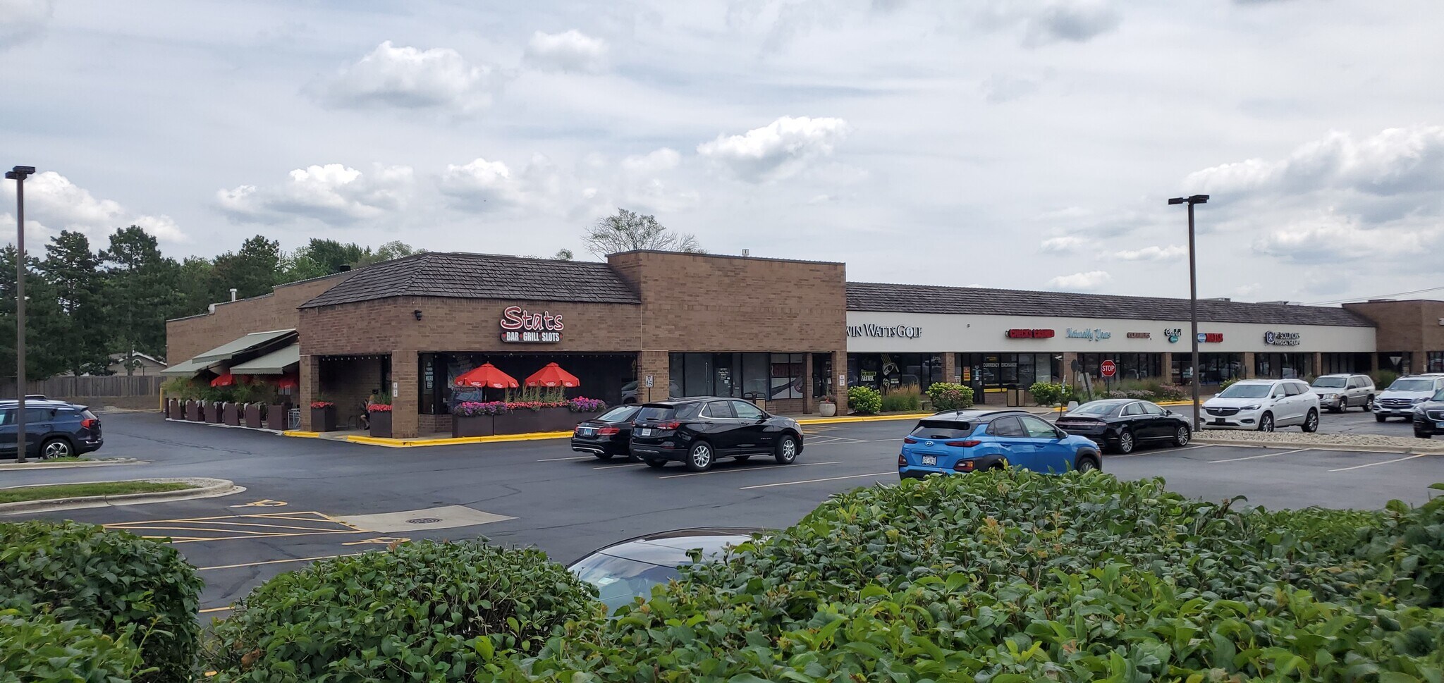 7201-7247 S Kingery Hwy, Willowbrook, IL for Rent