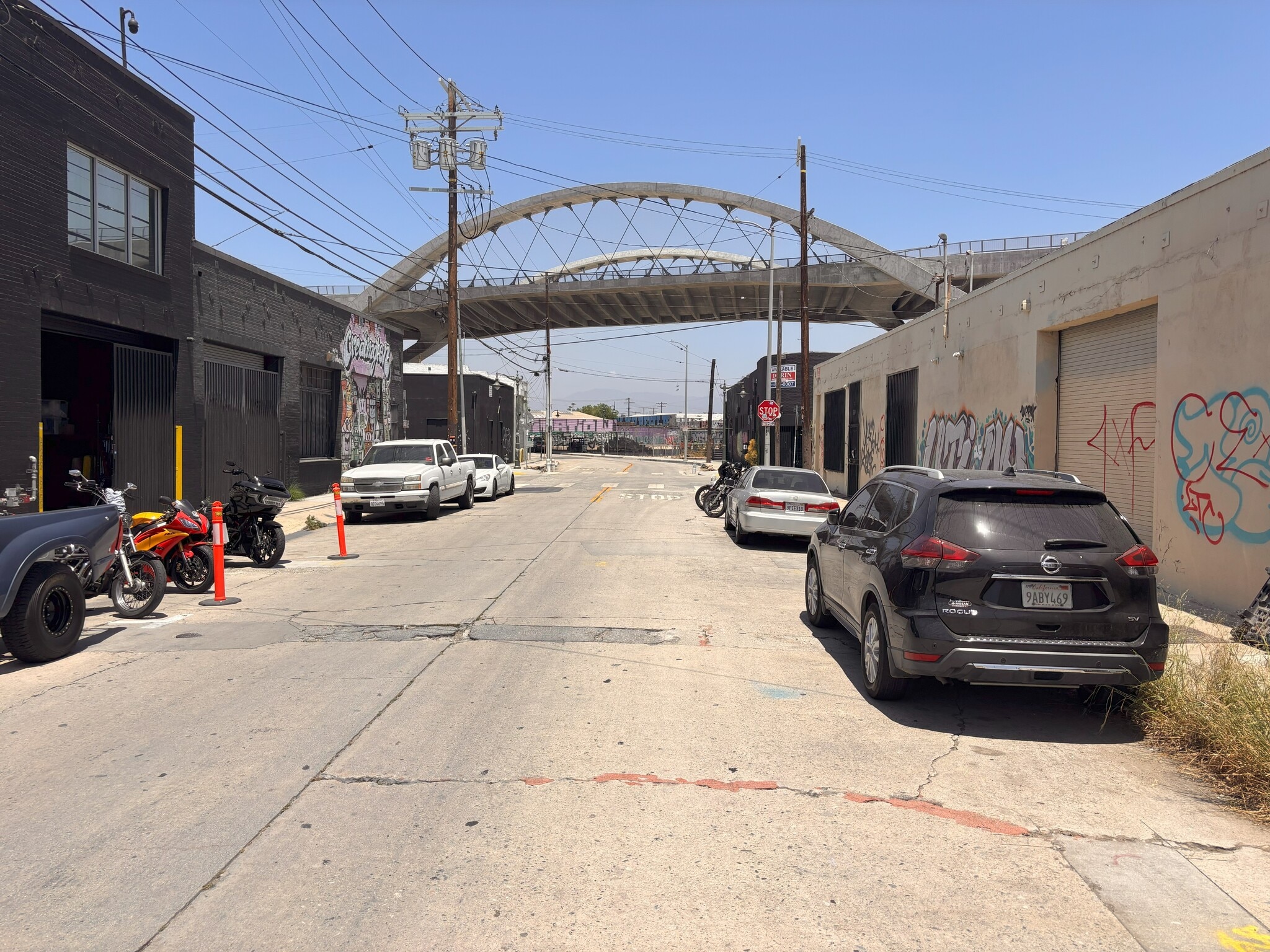 664 S Anderson St, Los Angeles, CA for Rent