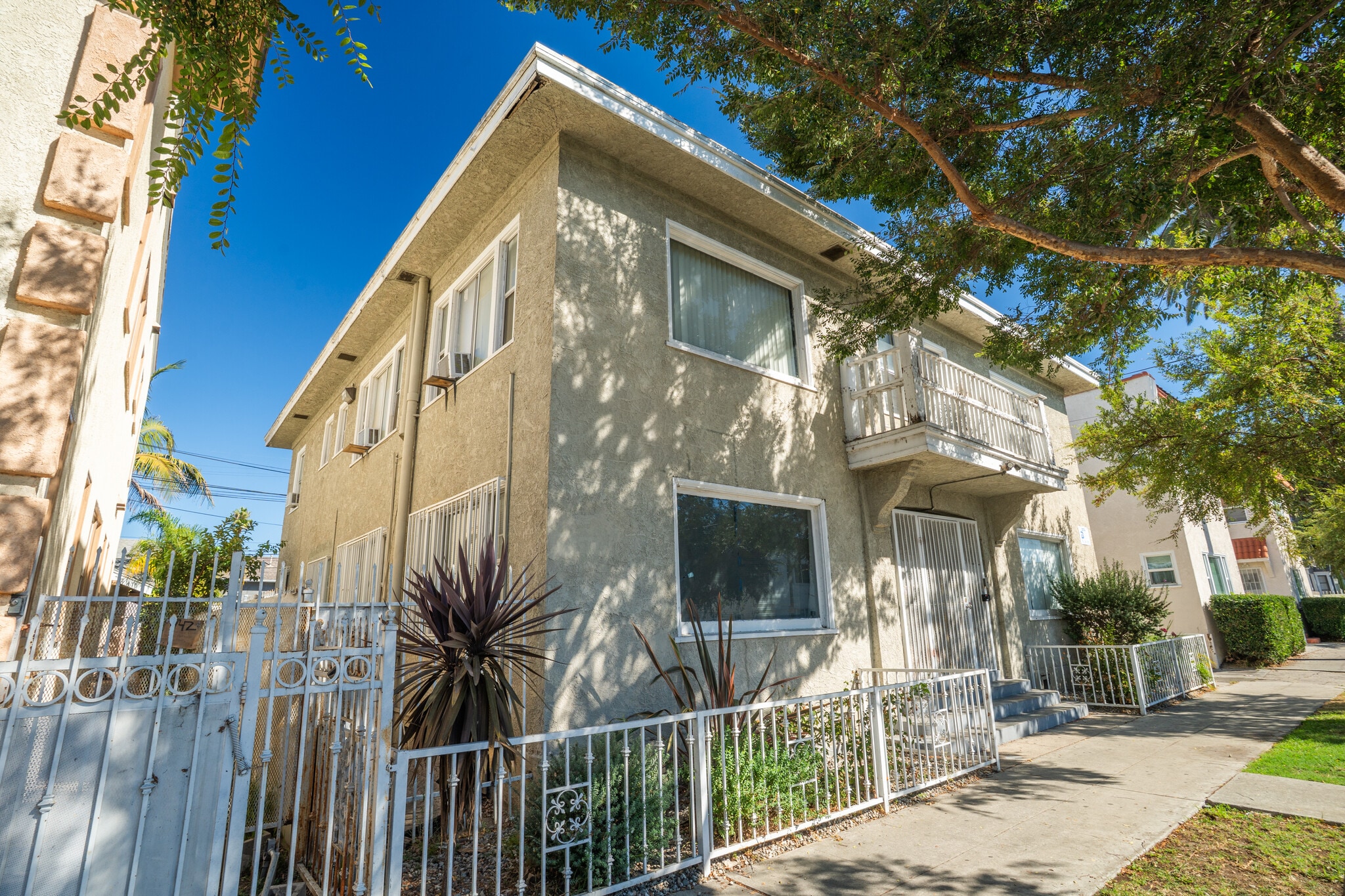 728-730 Lime Ave, Long Beach, CA for Sale