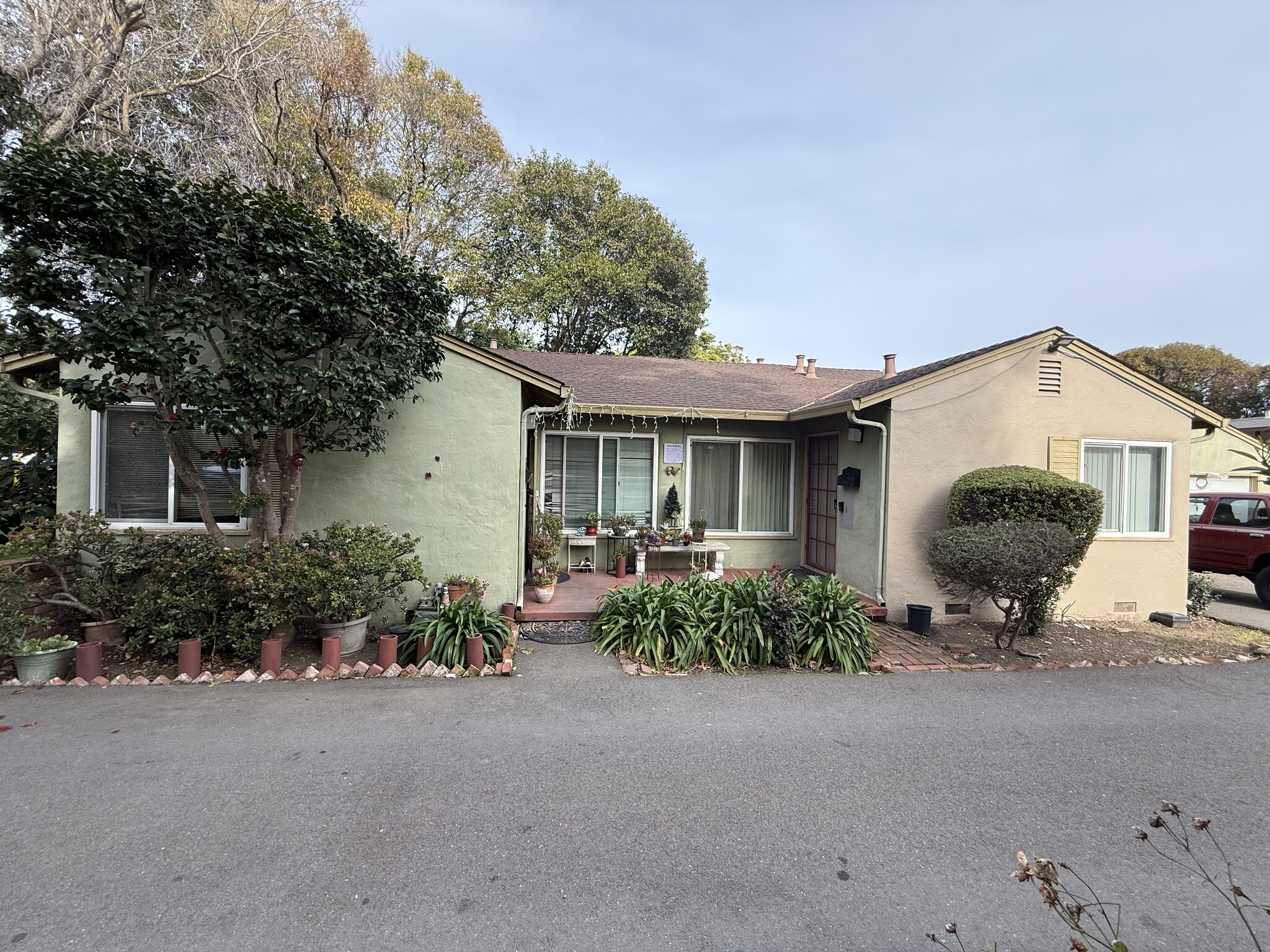 1859 Woodland Ave, East Palo Alto, CA for Sale