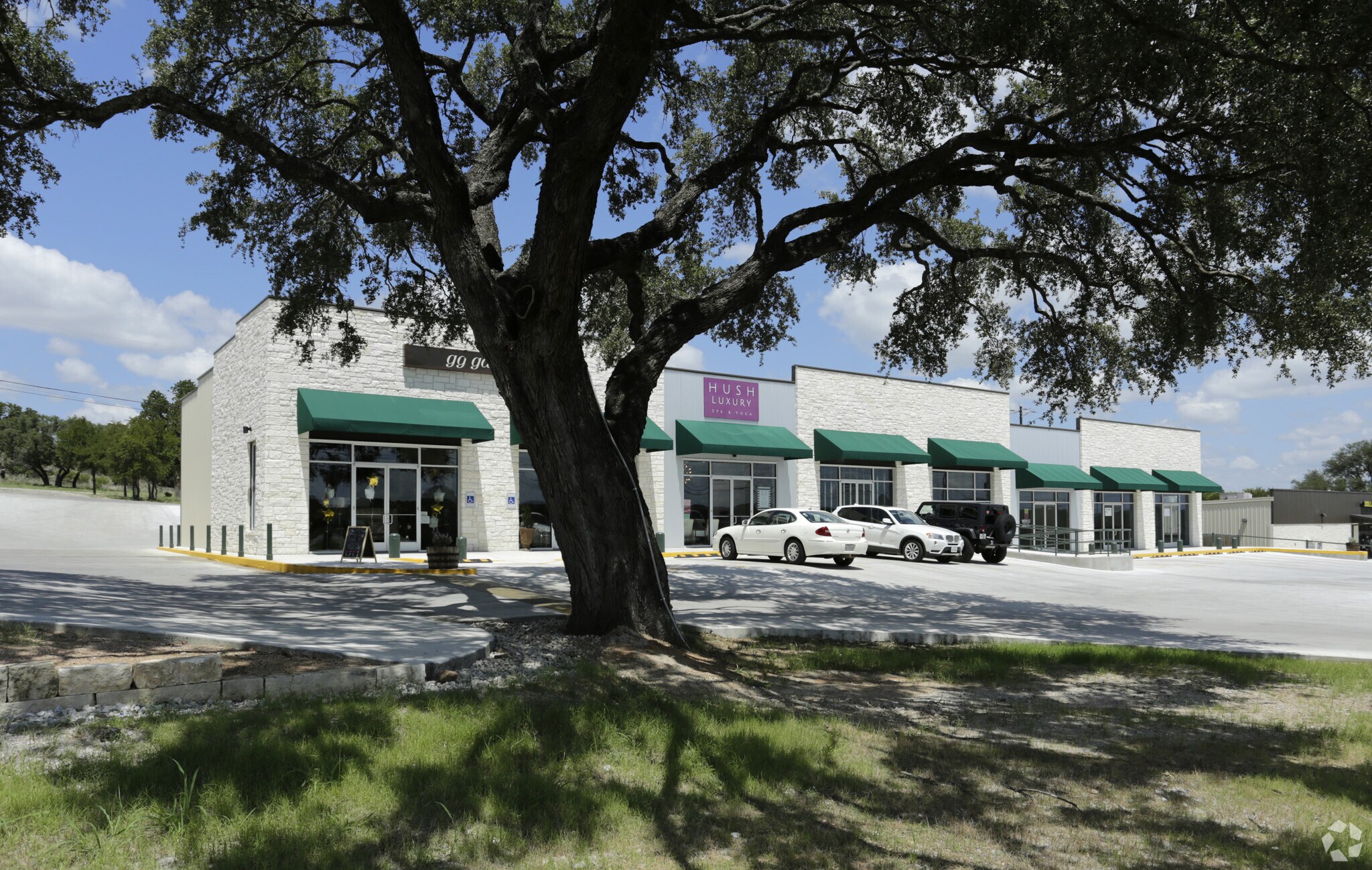 4315 W FM 2147, Cottonwood Shores, TX for Rent