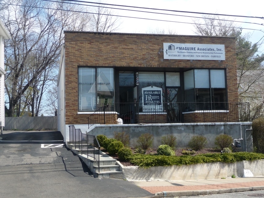 90 Tunxis Hill Rd, Fairfield, CT for Rent