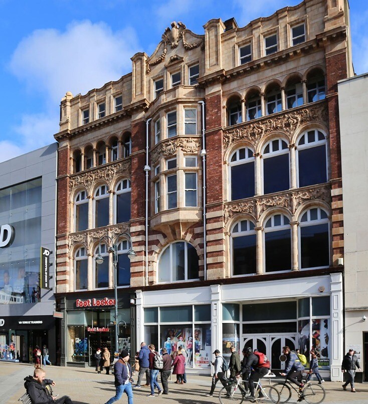 133-137 Briggate, Leeds, WYK for Sale