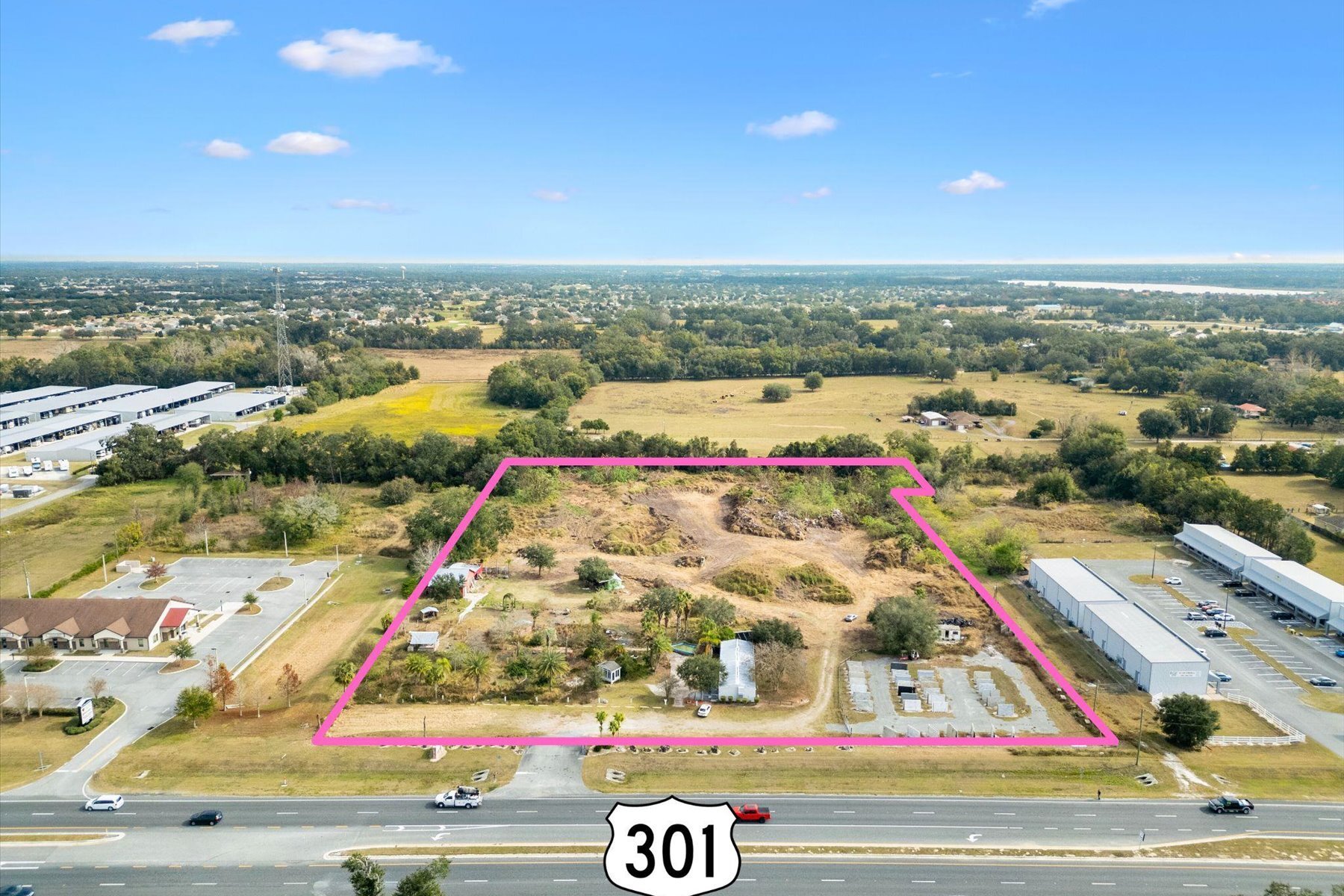 10973 N US Highway 301, Oxford, FL for Rent