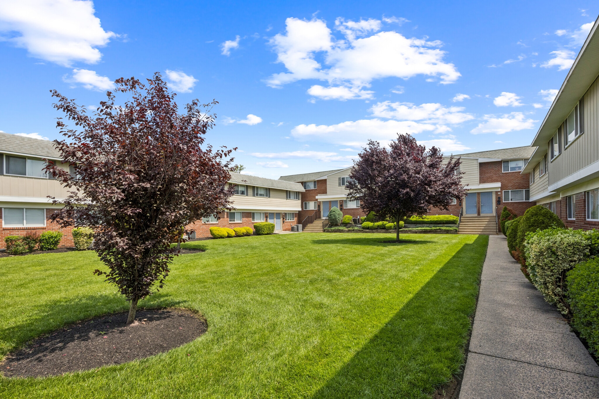 601 Buttonwood Ave, Maple Shade, NJ for Sale