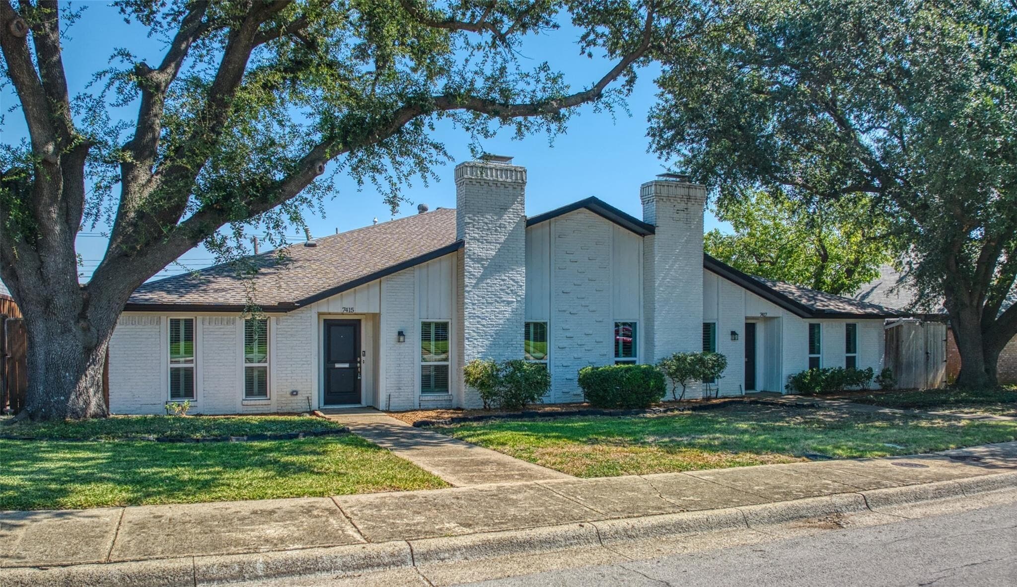7417 Wellcrest Dr, Dallas, TX for Sale