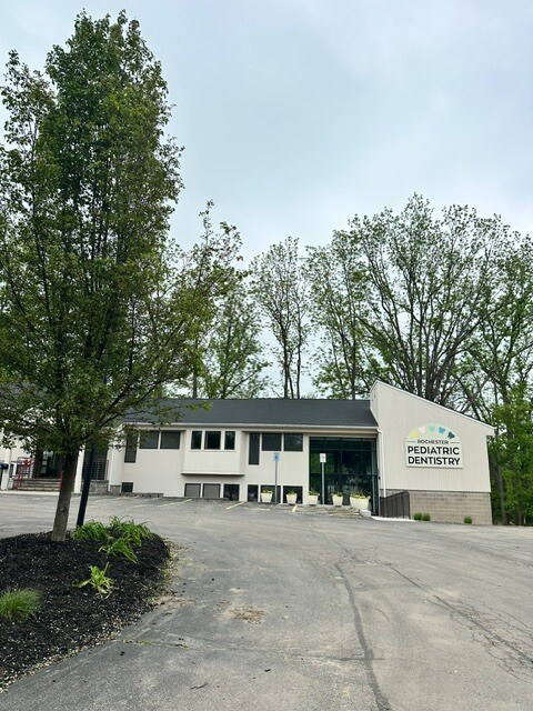 656 Kreag Rd, Pittsford, NY for Rent