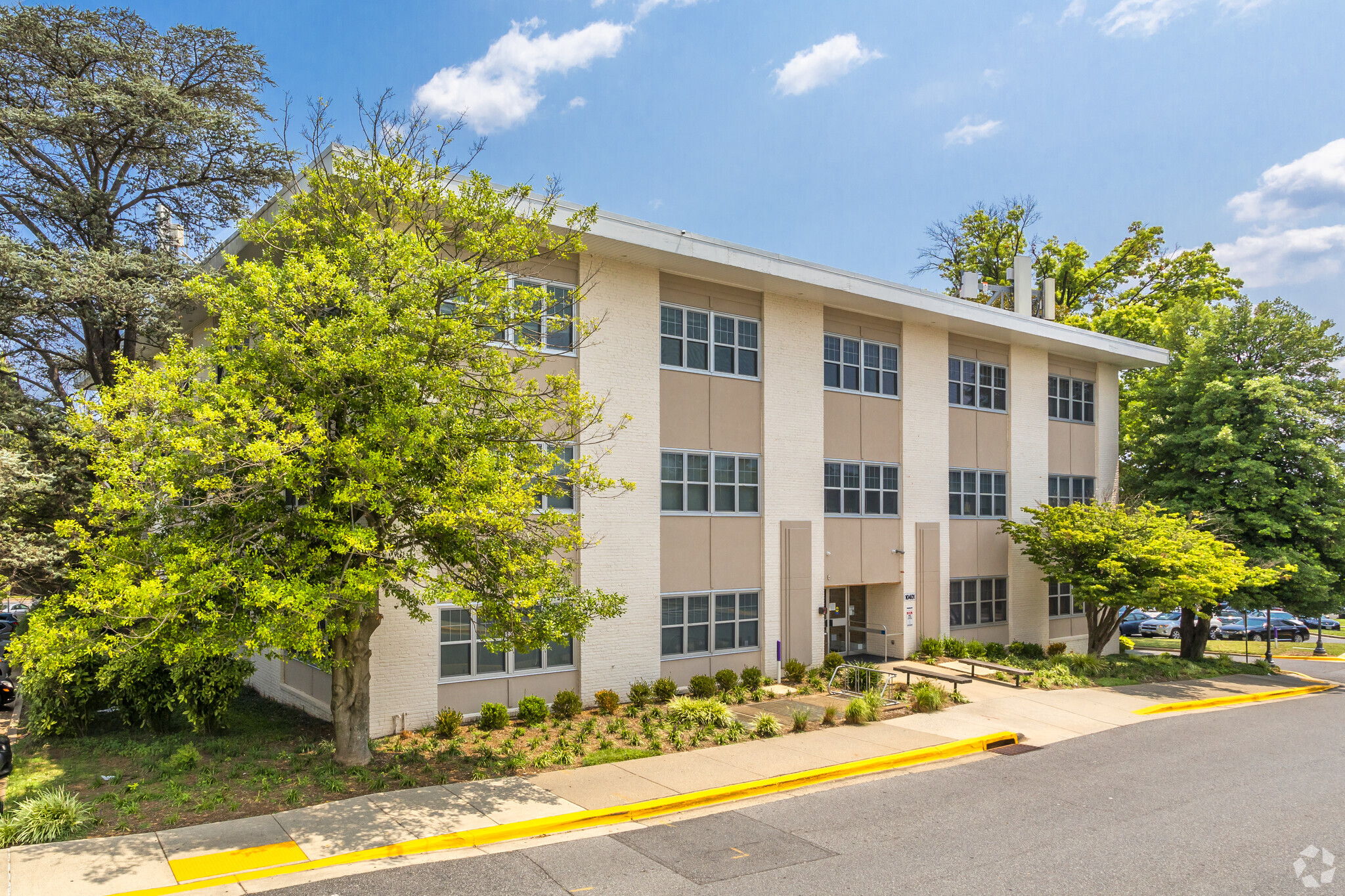 10401 Old Georgetown Rd, Bethesda, MD for Rent