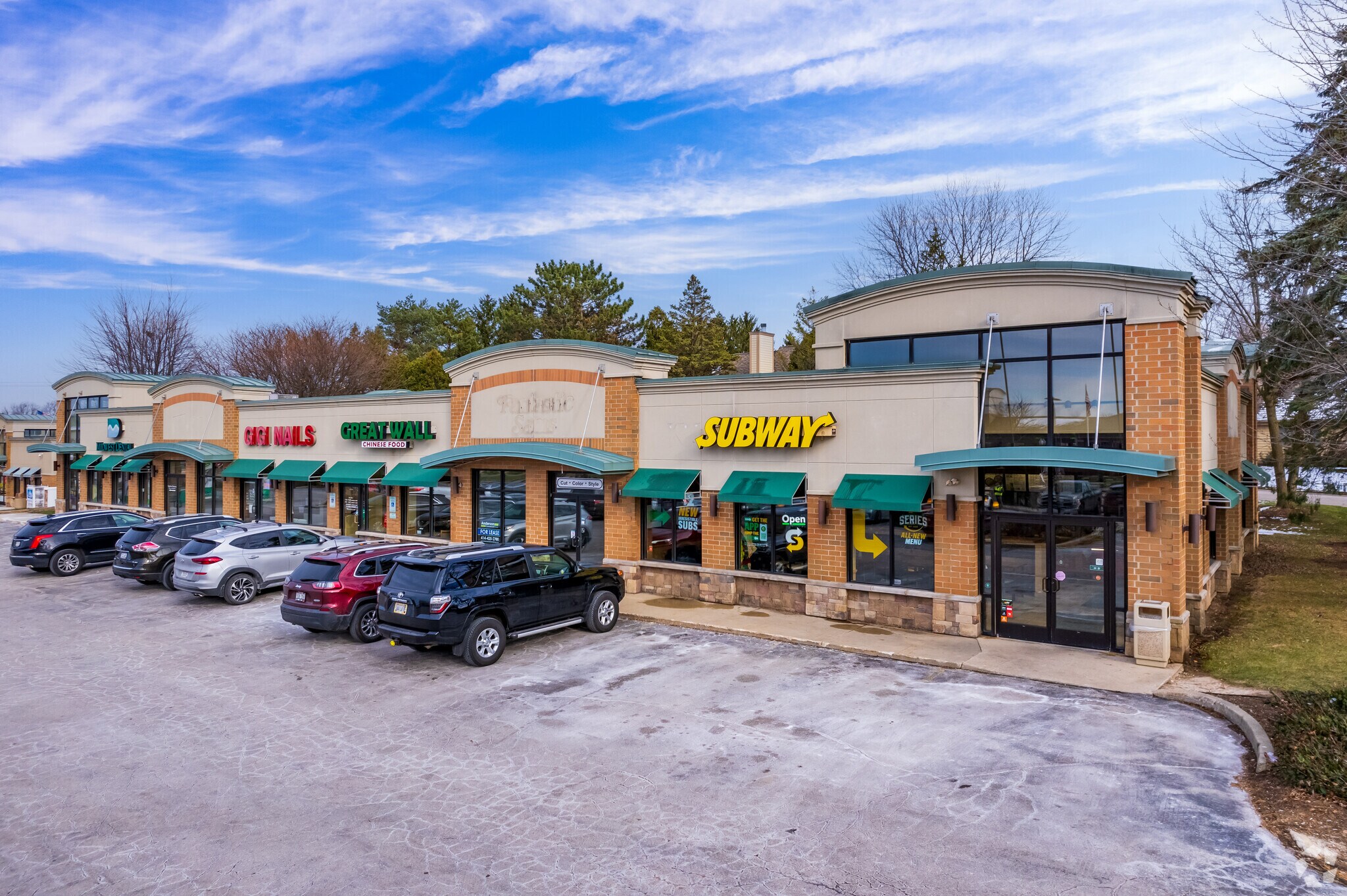 3930-3970 N Brookfield Rd, Brookfield, WI for Rent