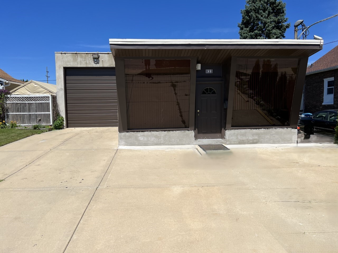 833 Oliver Ave, Aurora, IL for Sale