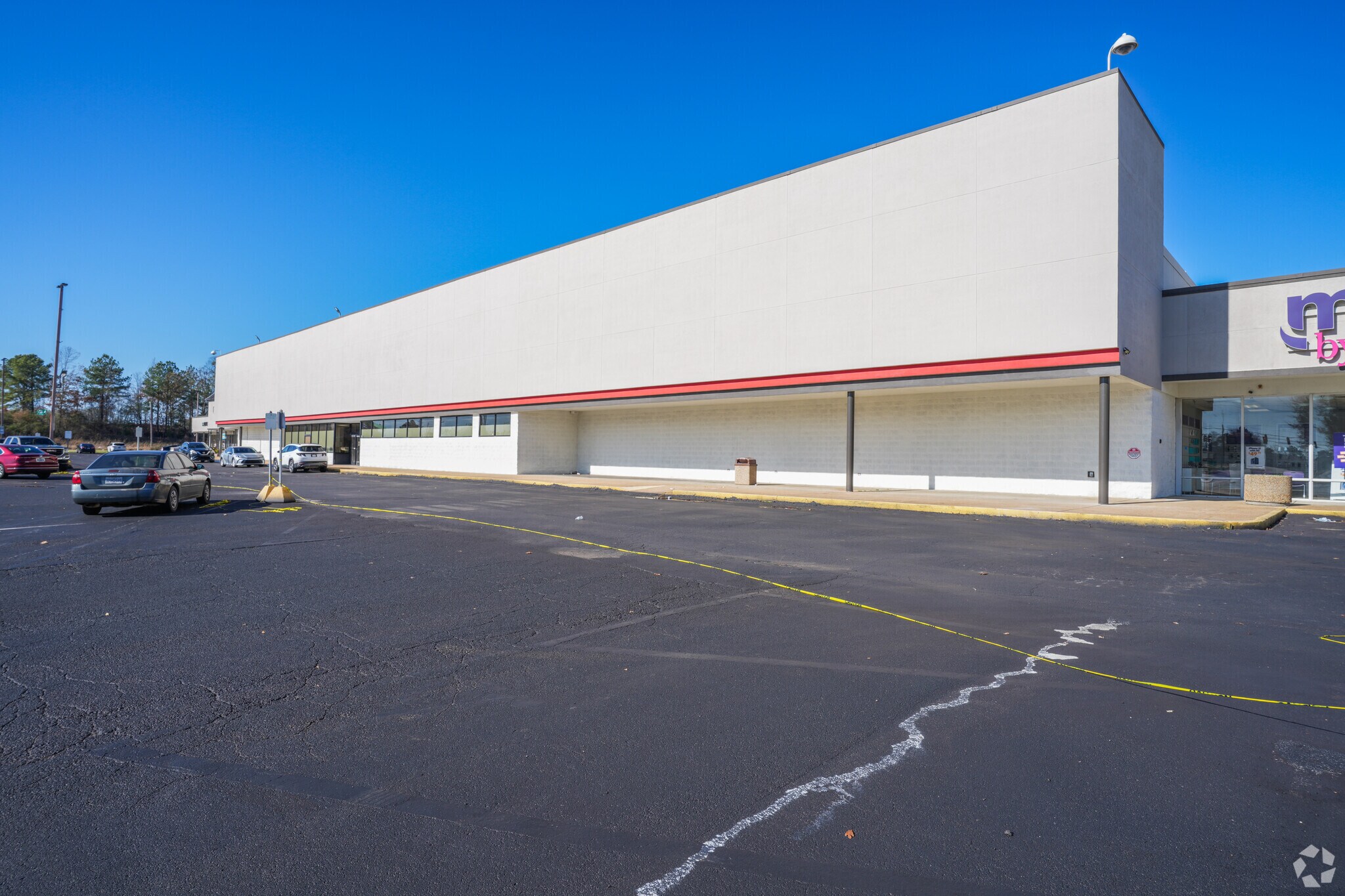 3188-3318 W Northside Dr, Jackson, MS for Sale
