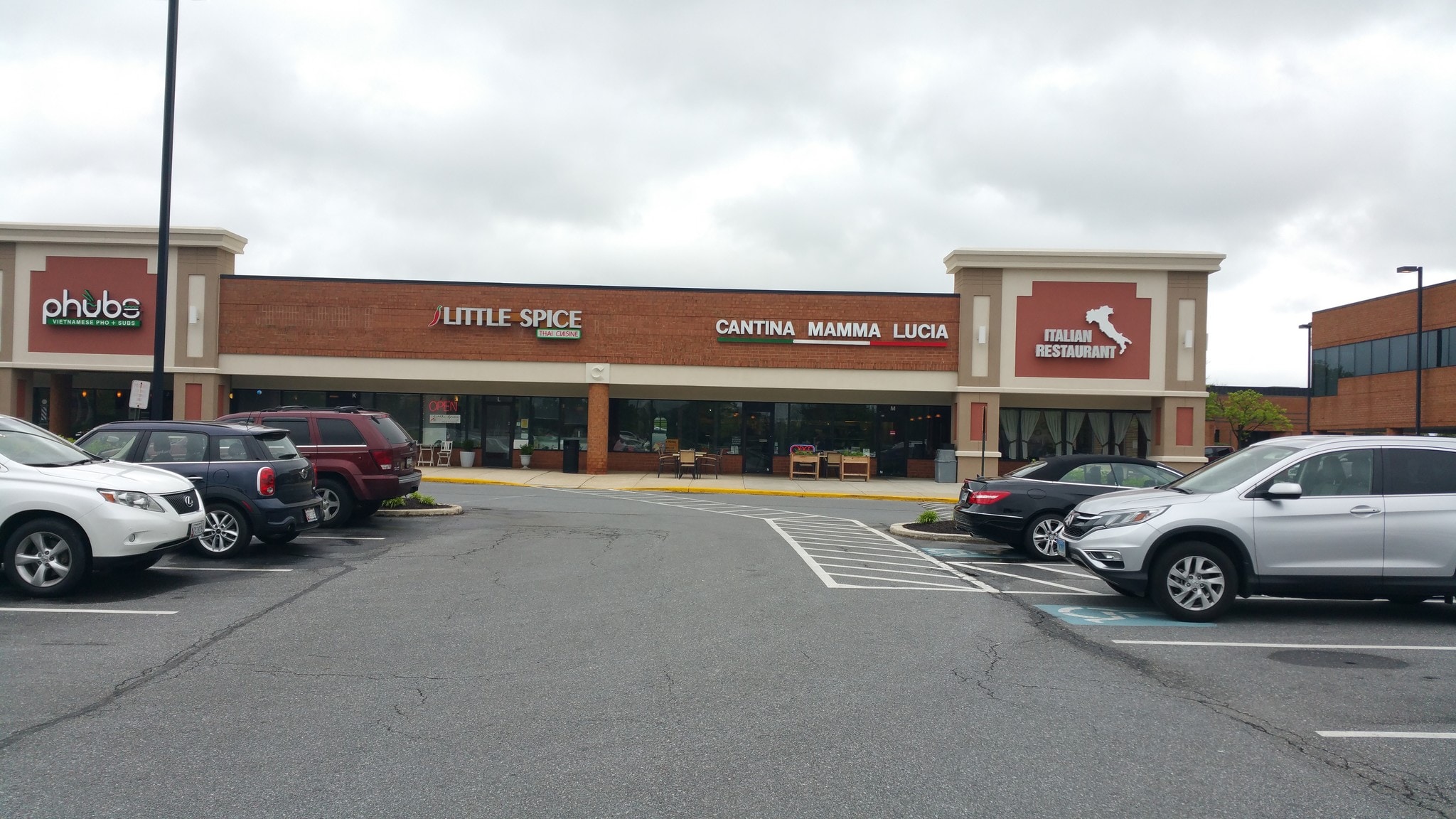 1350 Dorsey Rd, Hanover, MD for Rent
