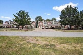 Jenks, OK Apartments - 419 E C St